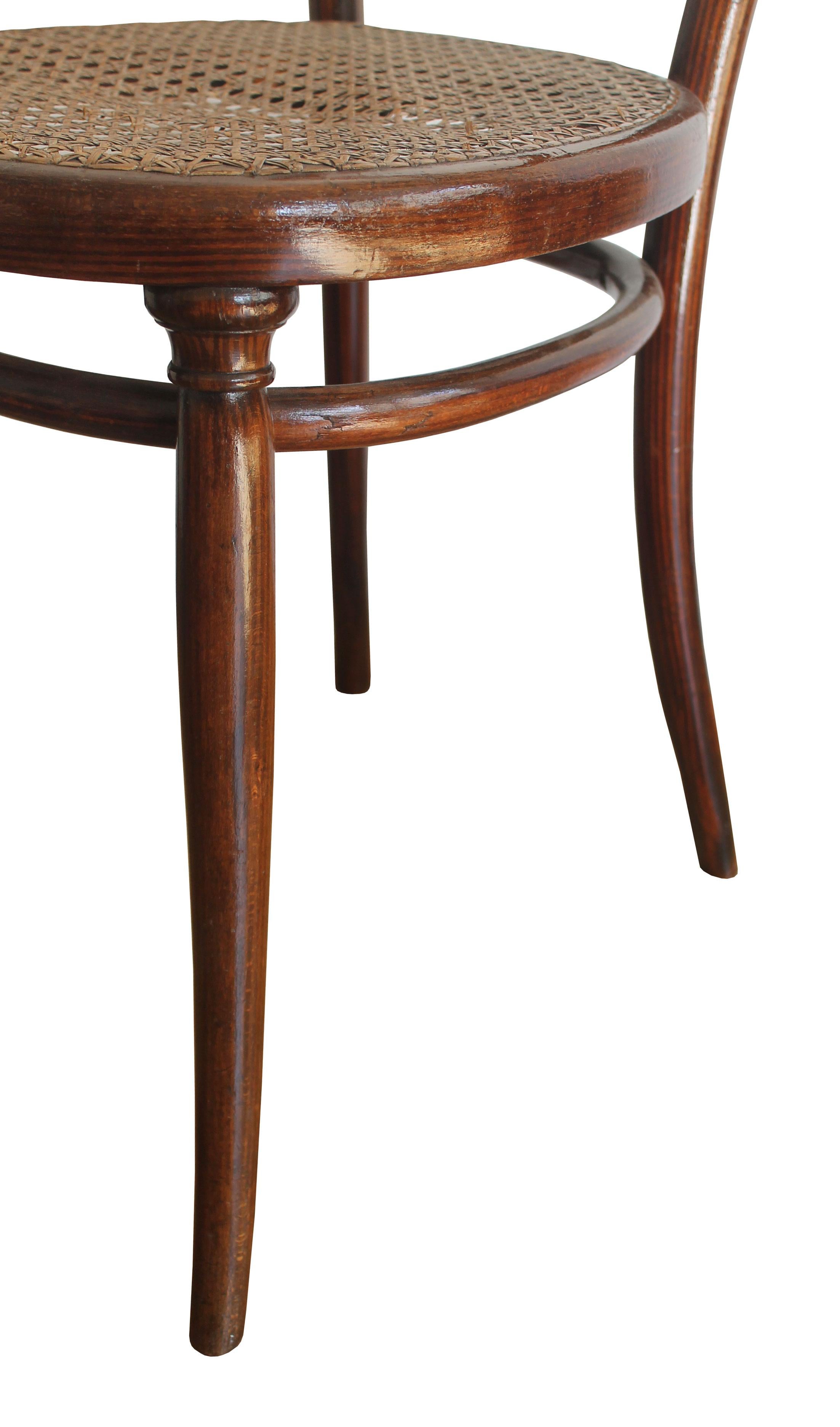 Hand-Crafted Thonet Dining Chair Model No.10 from the 1880's For Sale