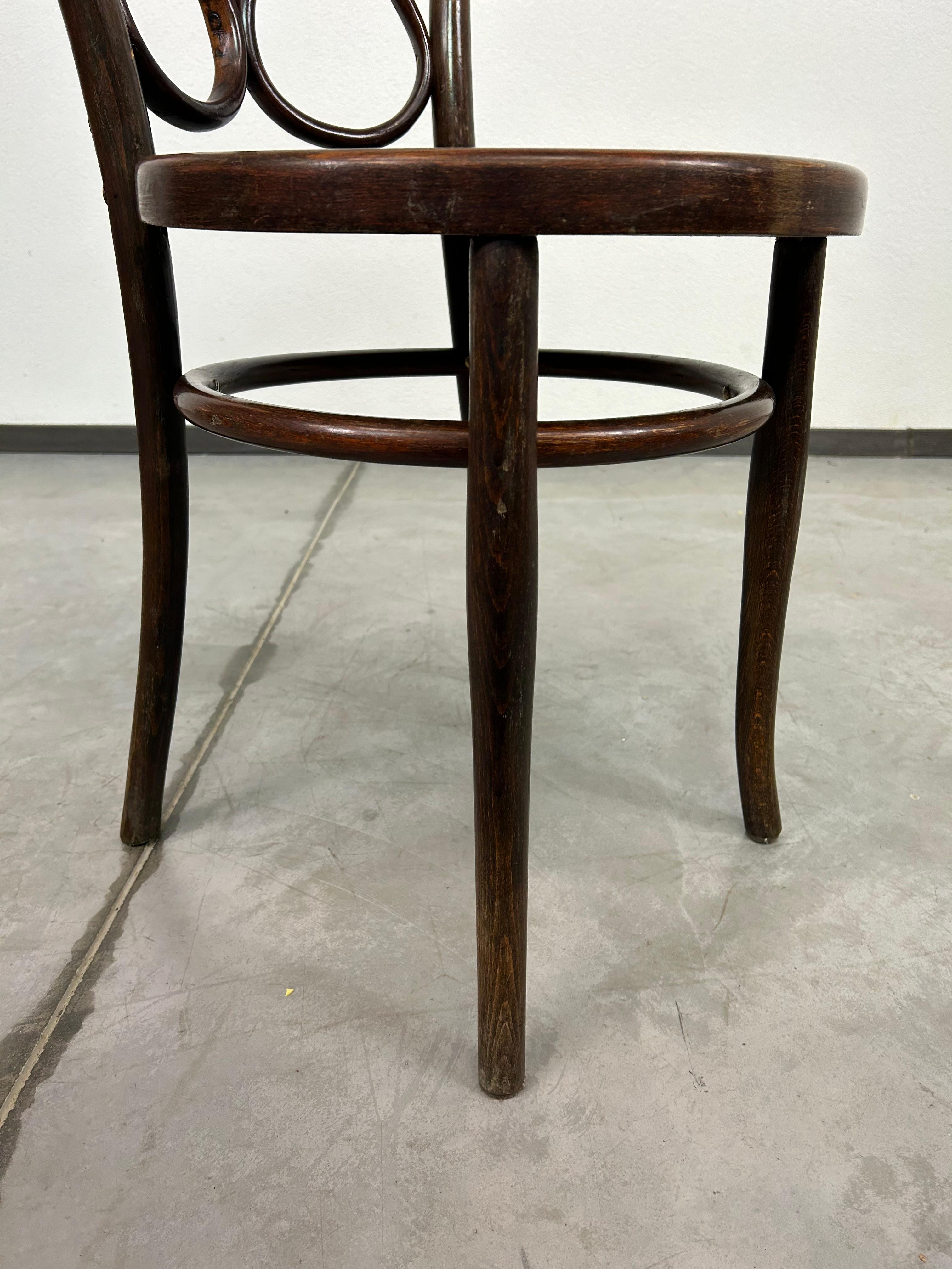 Thonet dining chair no.4 For Sale 1