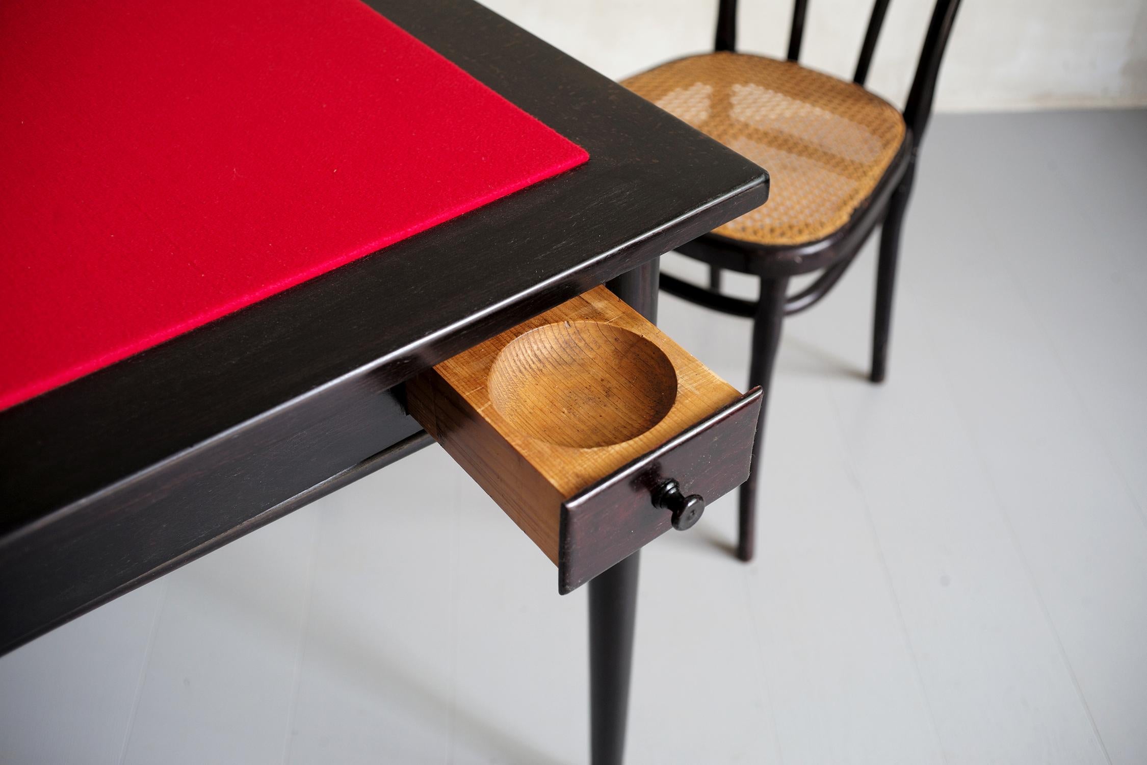 Thonet Frères, Games Table, 1940 In Good Condition For Sale In Catonvielle, FR