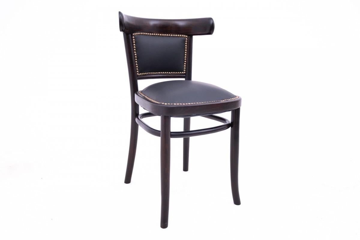 Thonet-Möbelset, Westeuropa, Ende 19. Jahrhundert. (Stoff) im Angebot