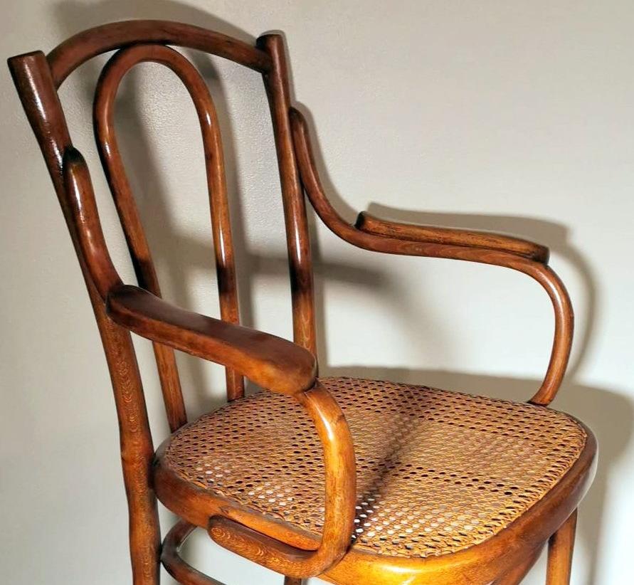 20th Century Thonet Gebruder Vienna Gmbh No.56 Bentwood and Vienna Straw Chair For Sale