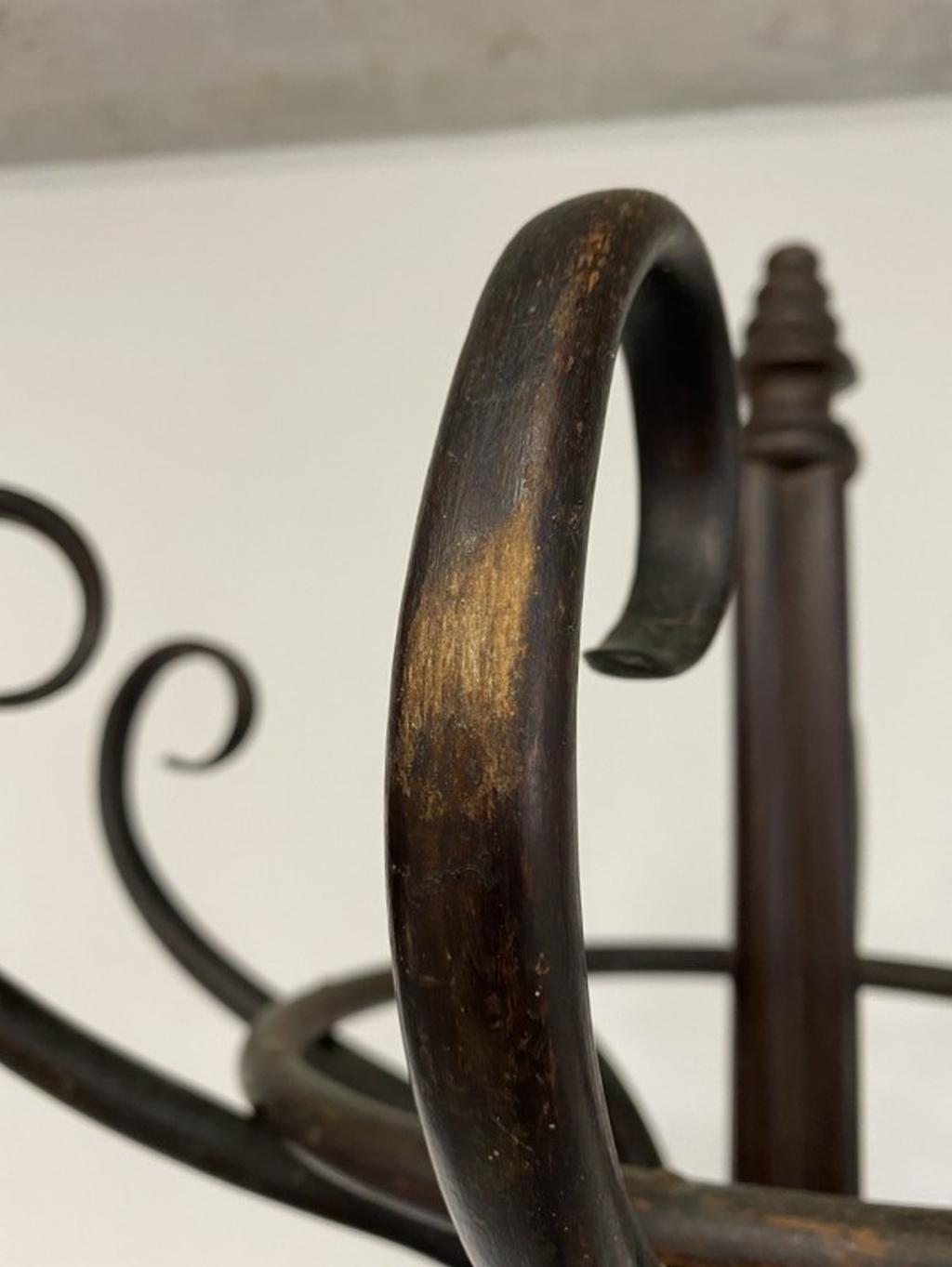 Thonet Hall Coat Stand In Good Condition For Sale In Banská Štiavnica, SK