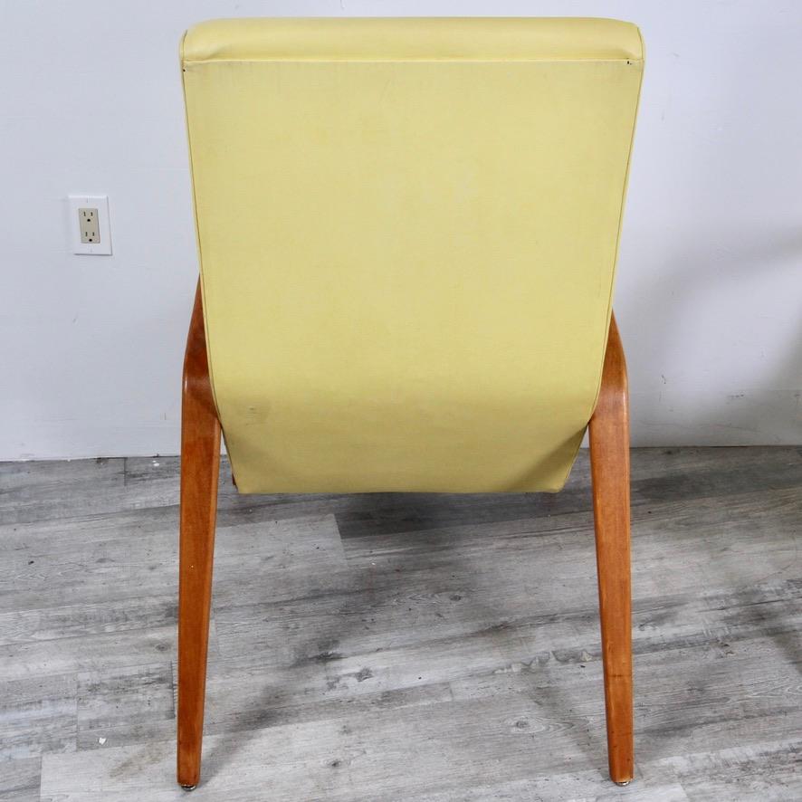 Thonet High Back Bentwood Lounge Chairs In Good Condition For Sale In New London, CT