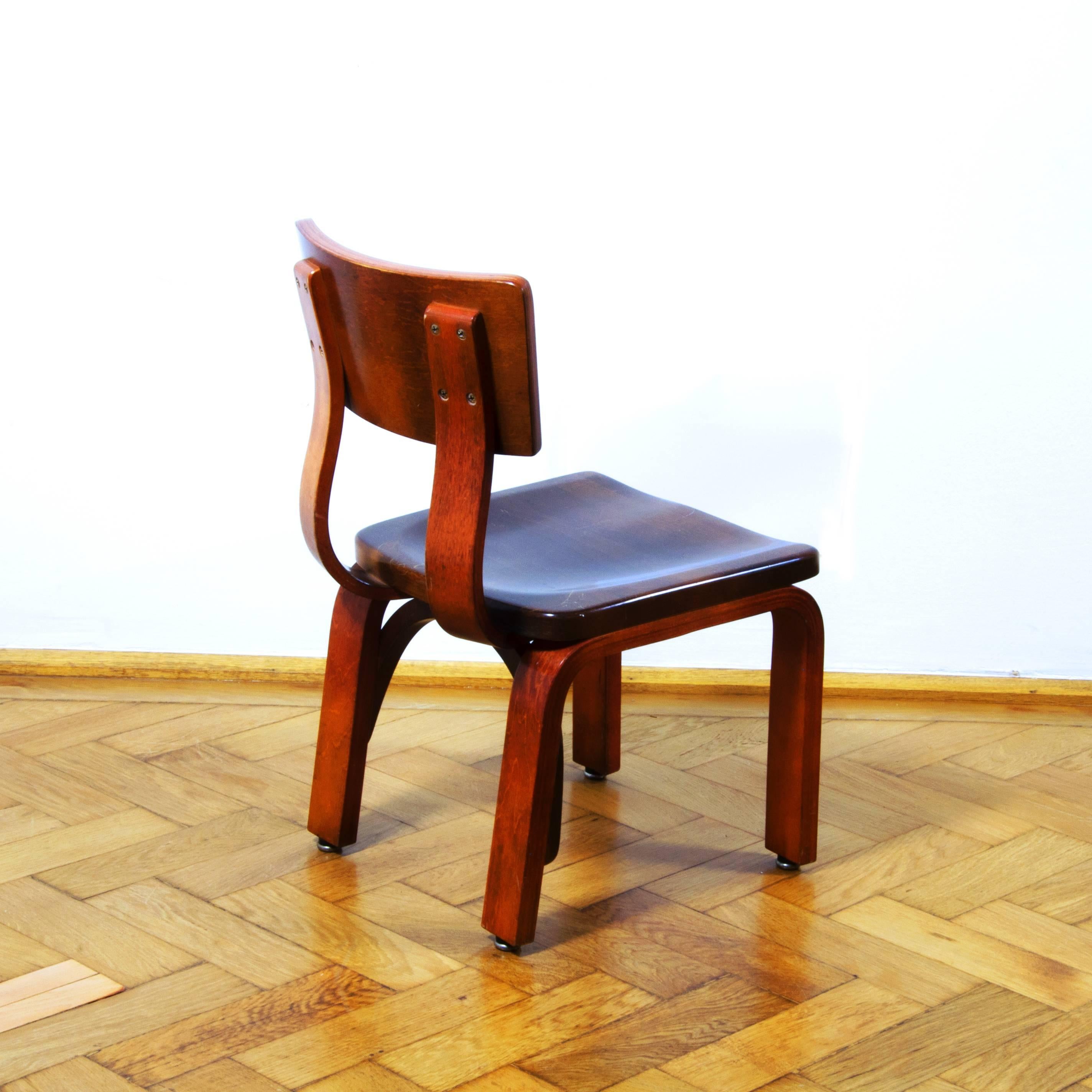 Thonet Industries Children Chair In Excellent Condition For Sale In Vienna, AT