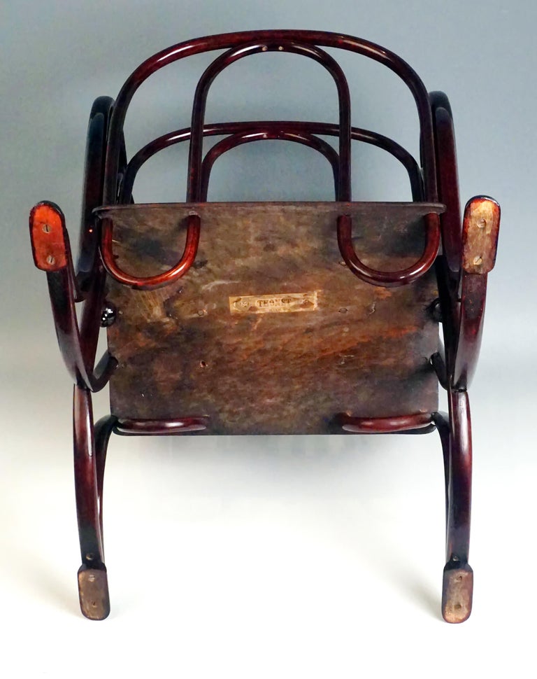 Early 20th Century Thonet Magazine Rack Beechwood Mahogany Stained Model 11801, circa 1904 For Sale