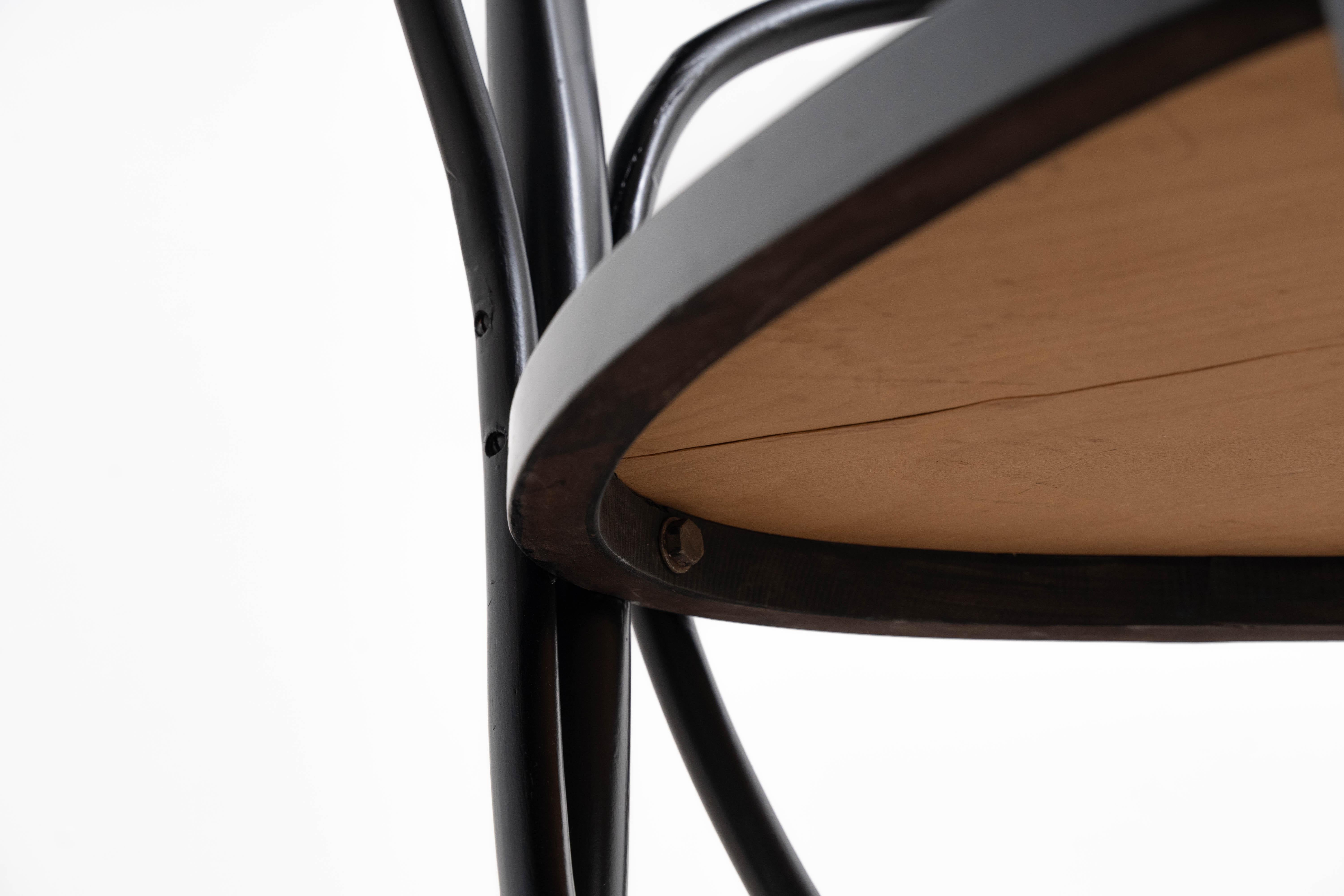Thonet - Michael Thonet - Armchair - No, 81 - Beech For Sale 9