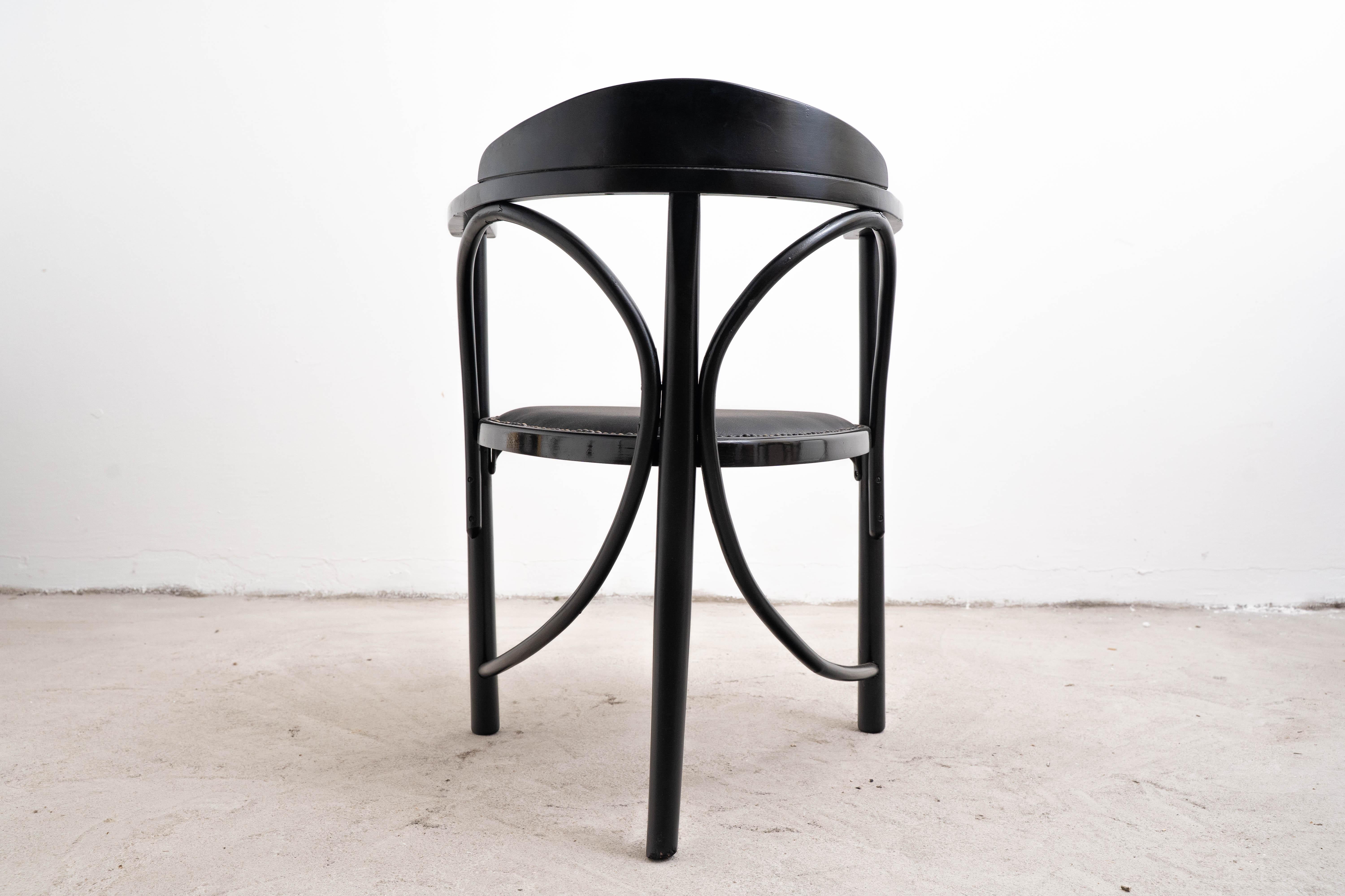 Austrian Thonet - Michael Thonet - Armchair - No, 81 - Beech For Sale