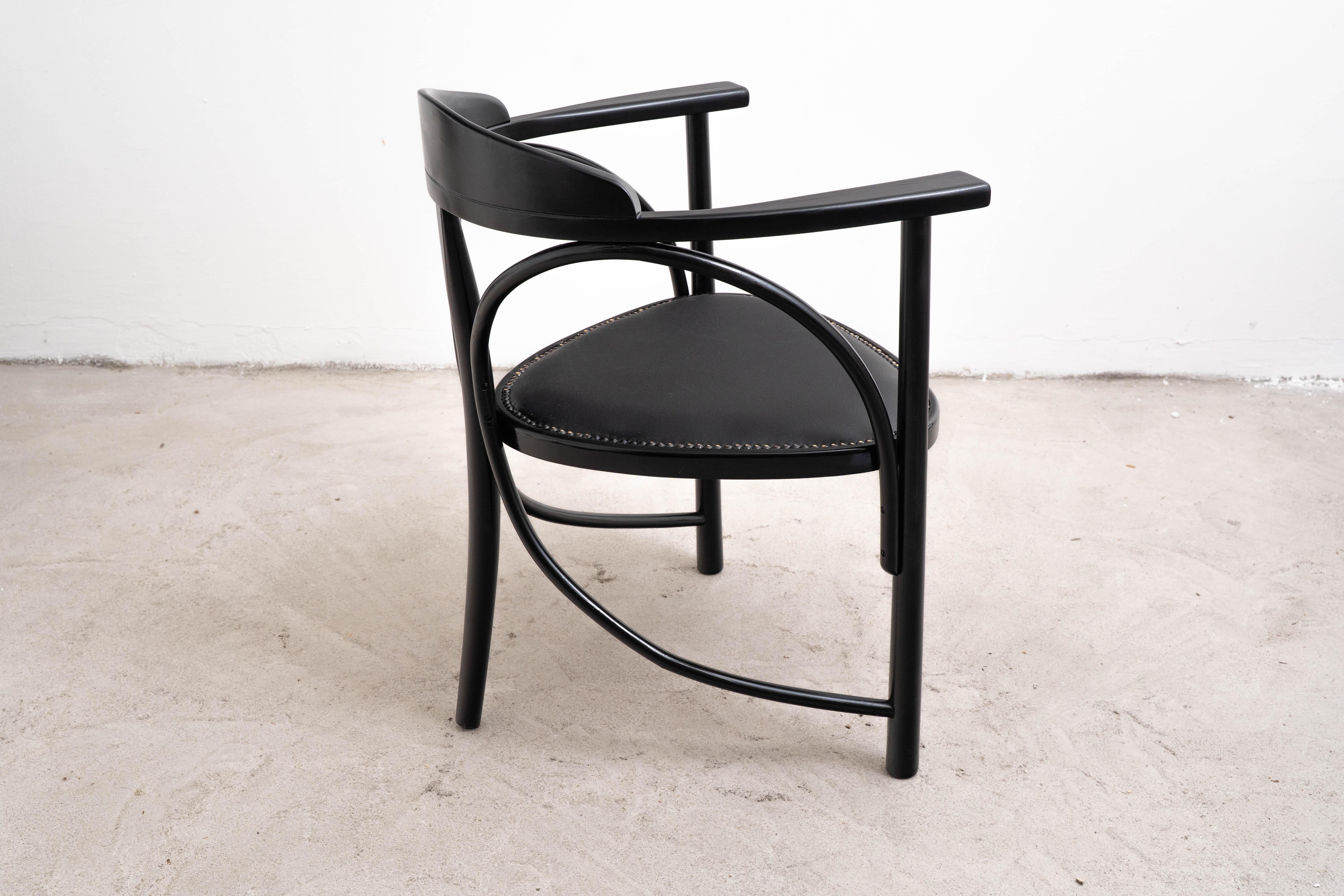 Thonet - Michael Thonet - Armchair - No, 81 - Beech In Good Condition For Sale In Budapest, HU