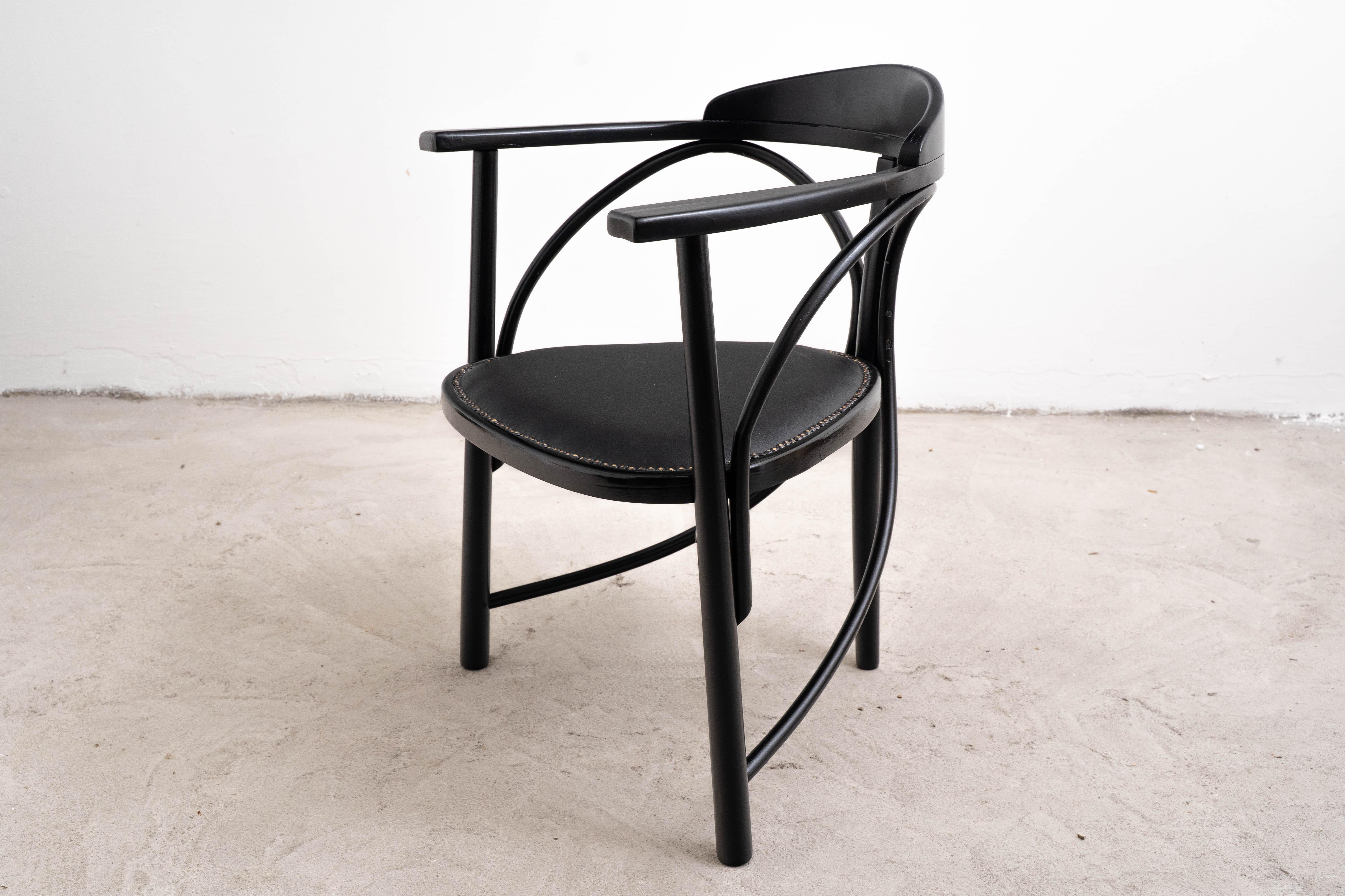Leather Thonet - Michael Thonet - Armchair - No, 81 - Beech For Sale