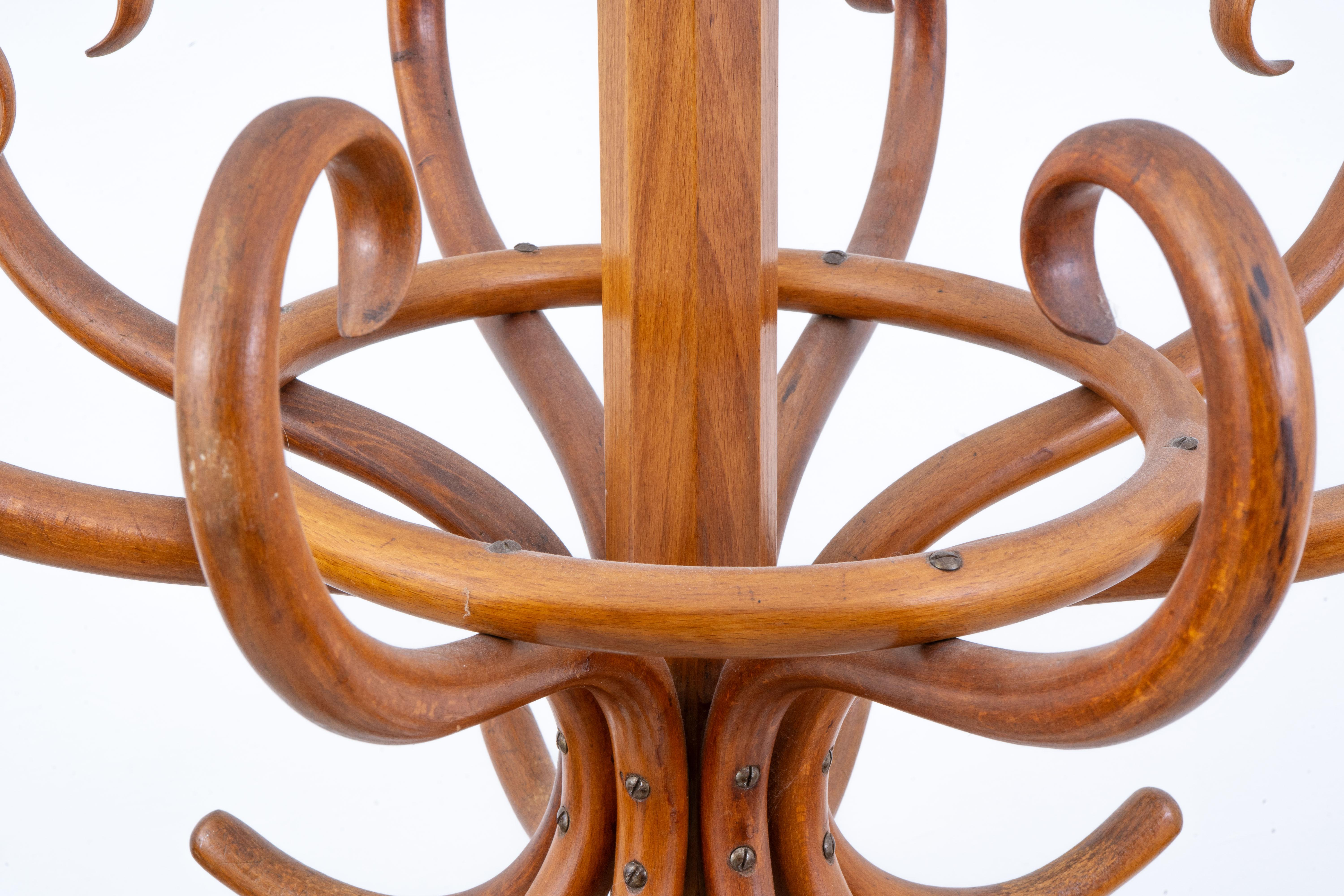 Thonet - Michael Thonet - Coat rack - Nr. 1 - Beech en vente 7