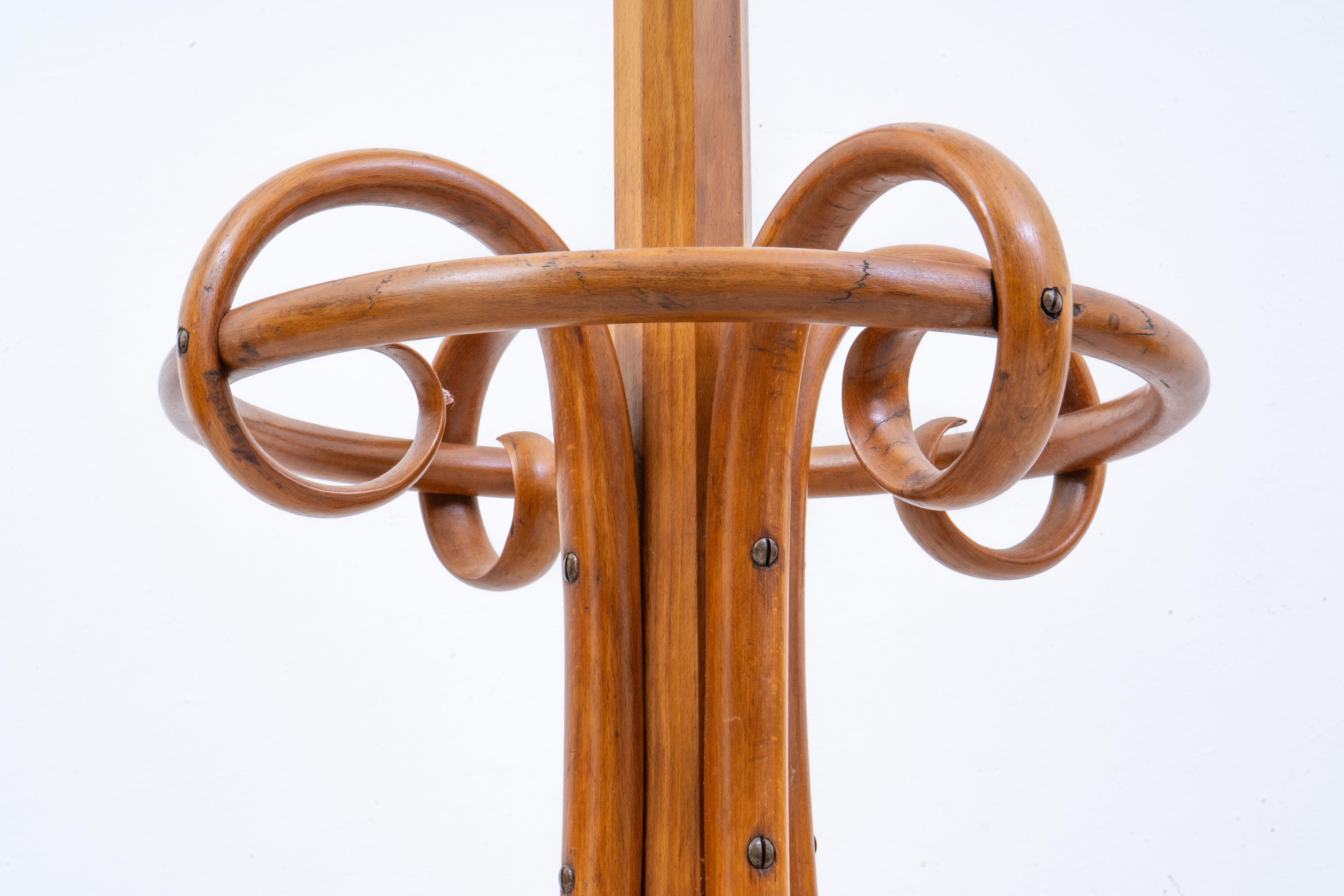 Autrichien Thonet - Michael Thonet - Coat rack - Nr. 1 - Beech en vente