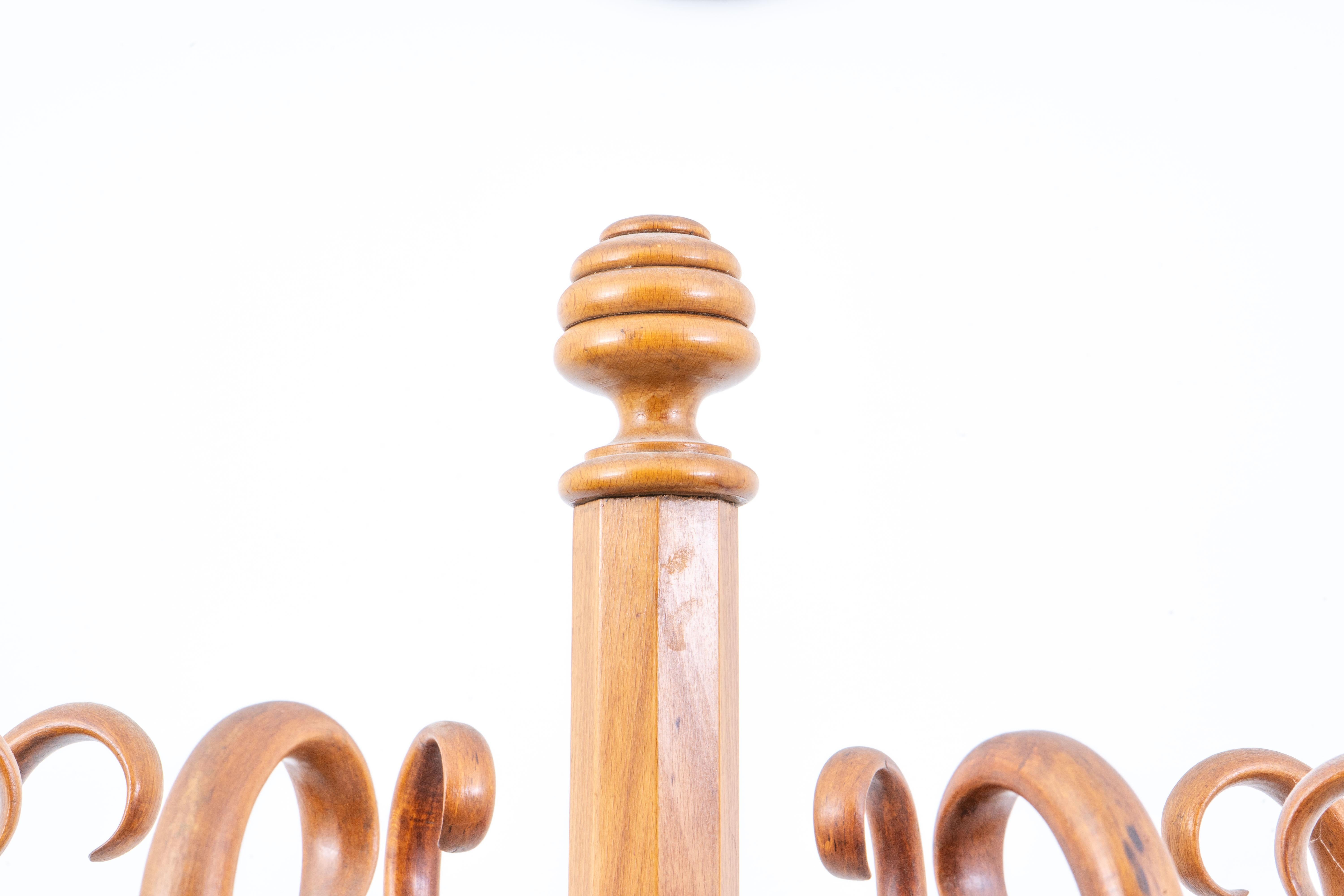 Thonet - Michael Thonet - Coat rack - Nr. 1 - Beech en vente 1