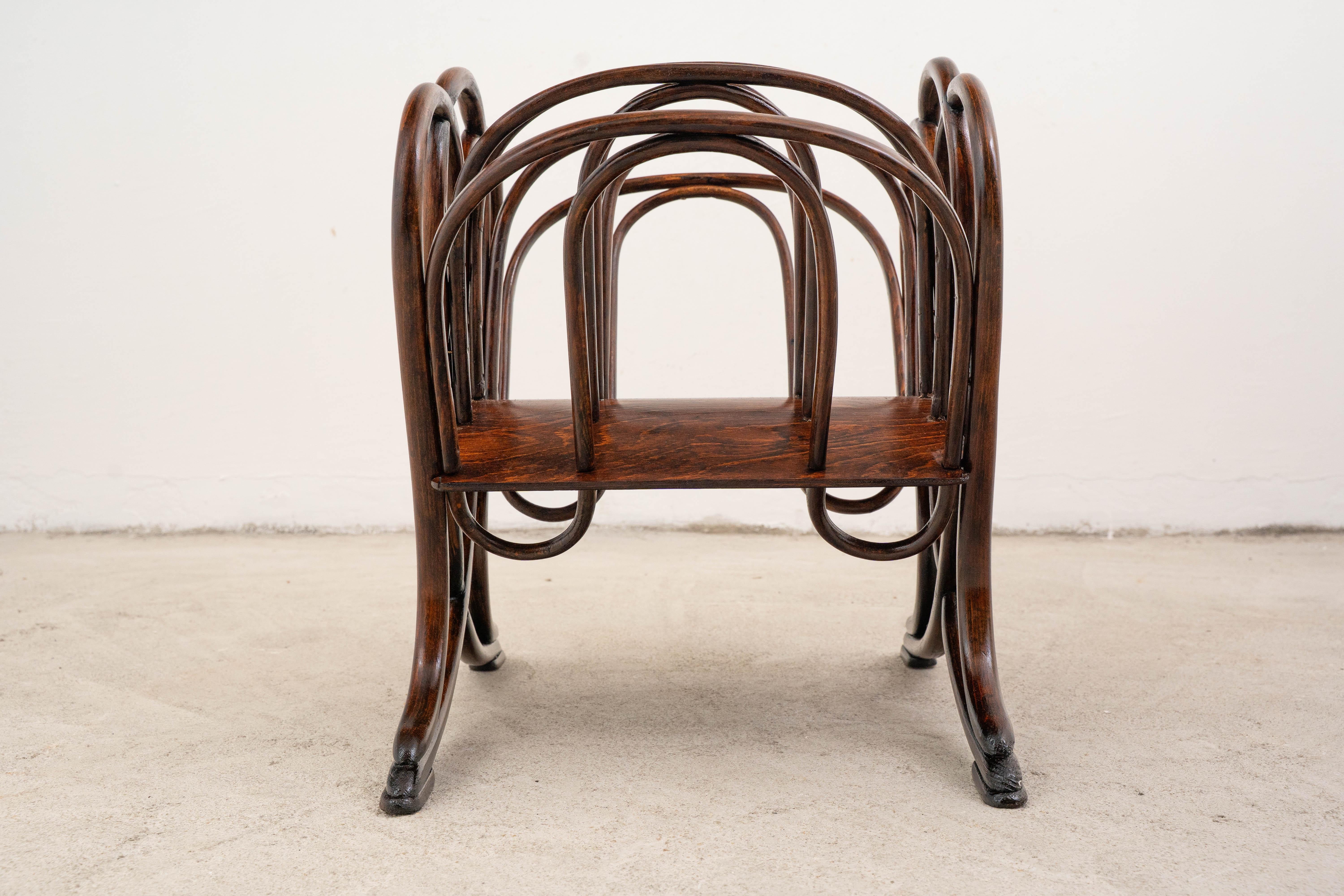 Faggio Thonet - Michael Thonet - Portariviste - N. 1 - Beeche in vendita