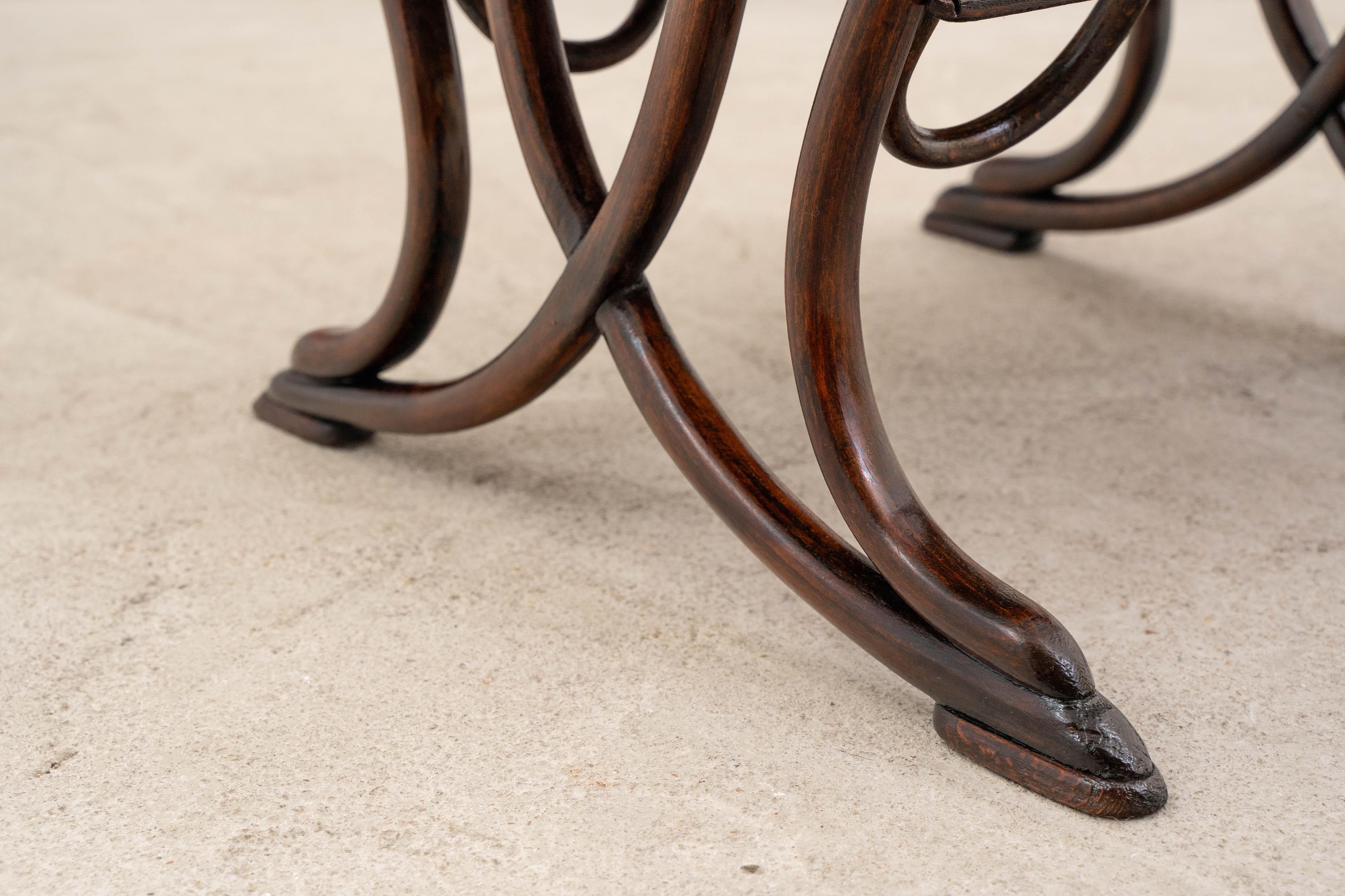 Thonet - Michael Thonet - Portariviste - N. 1 - Beeche in vendita 1