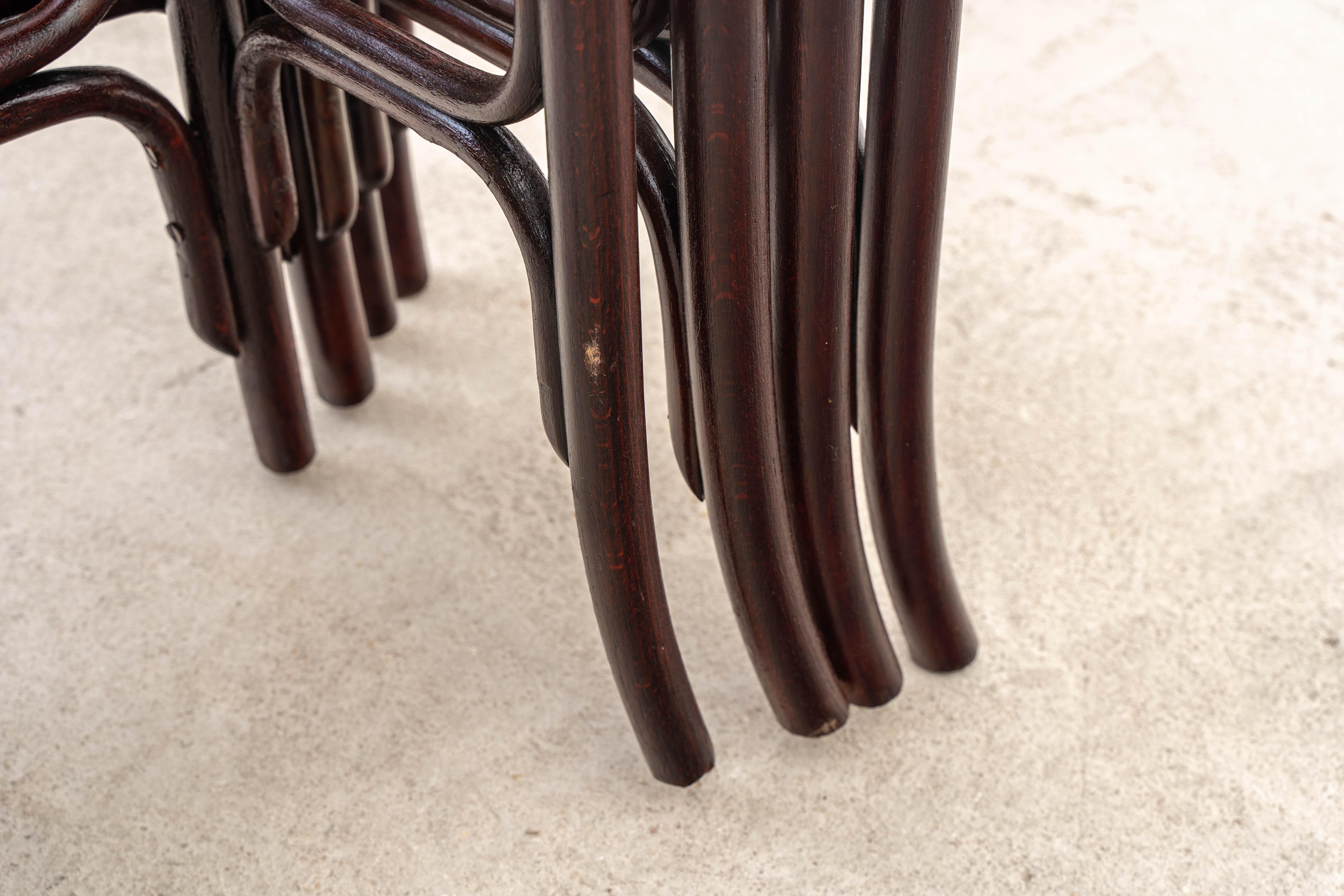 Thonet - Michael Thonet - Nesting tables - No. 10 - Beech For Sale 11