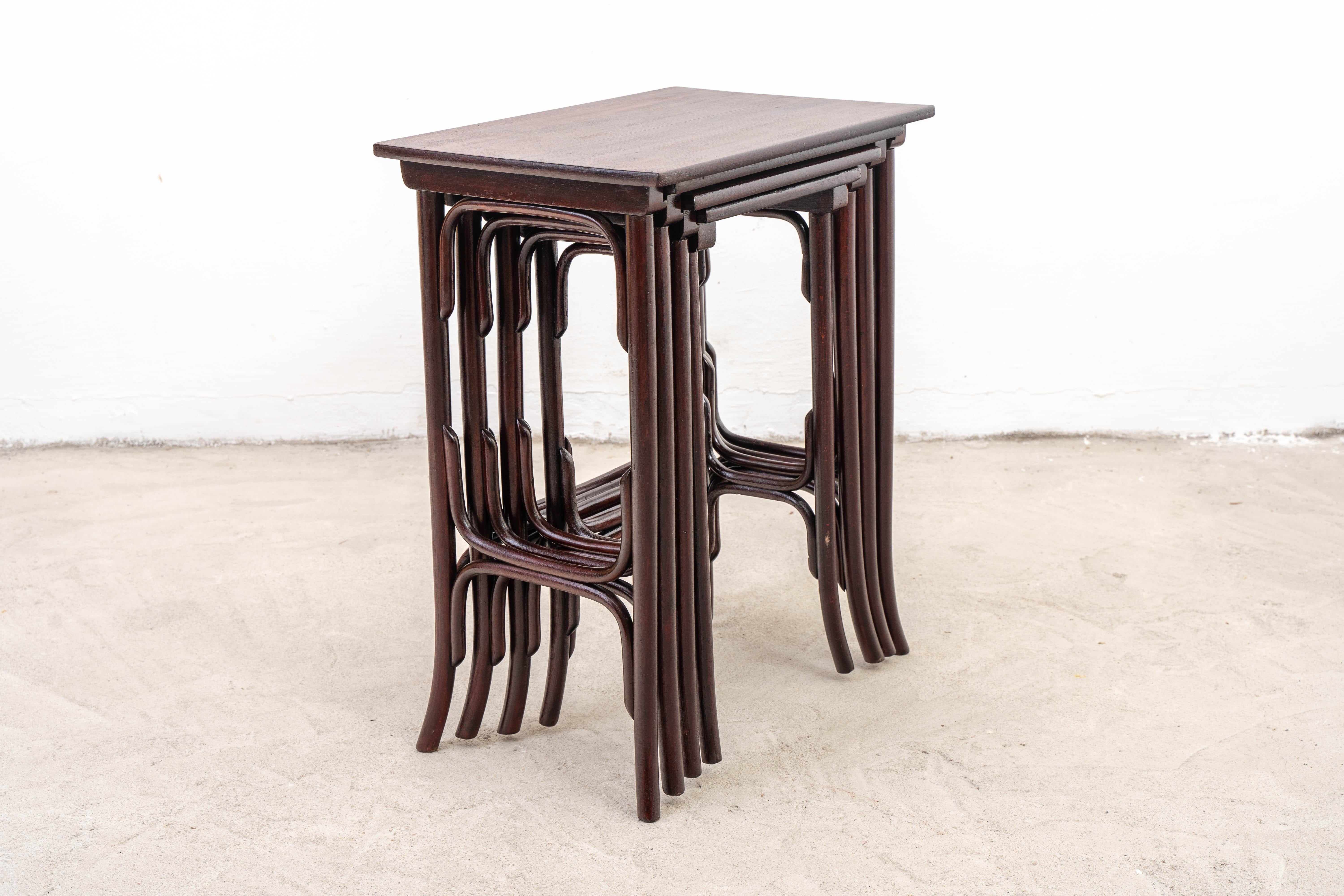Austrian Thonet - Michael Thonet - Nesting tables - No. 10 - Beech For Sale