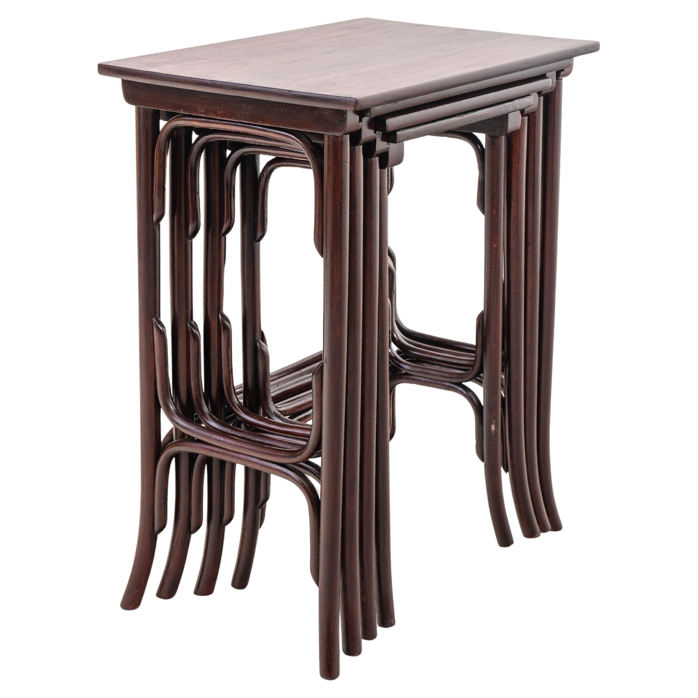 Thonet - Michael Thonet - Nesting Tische - Nr. 10 - Buche