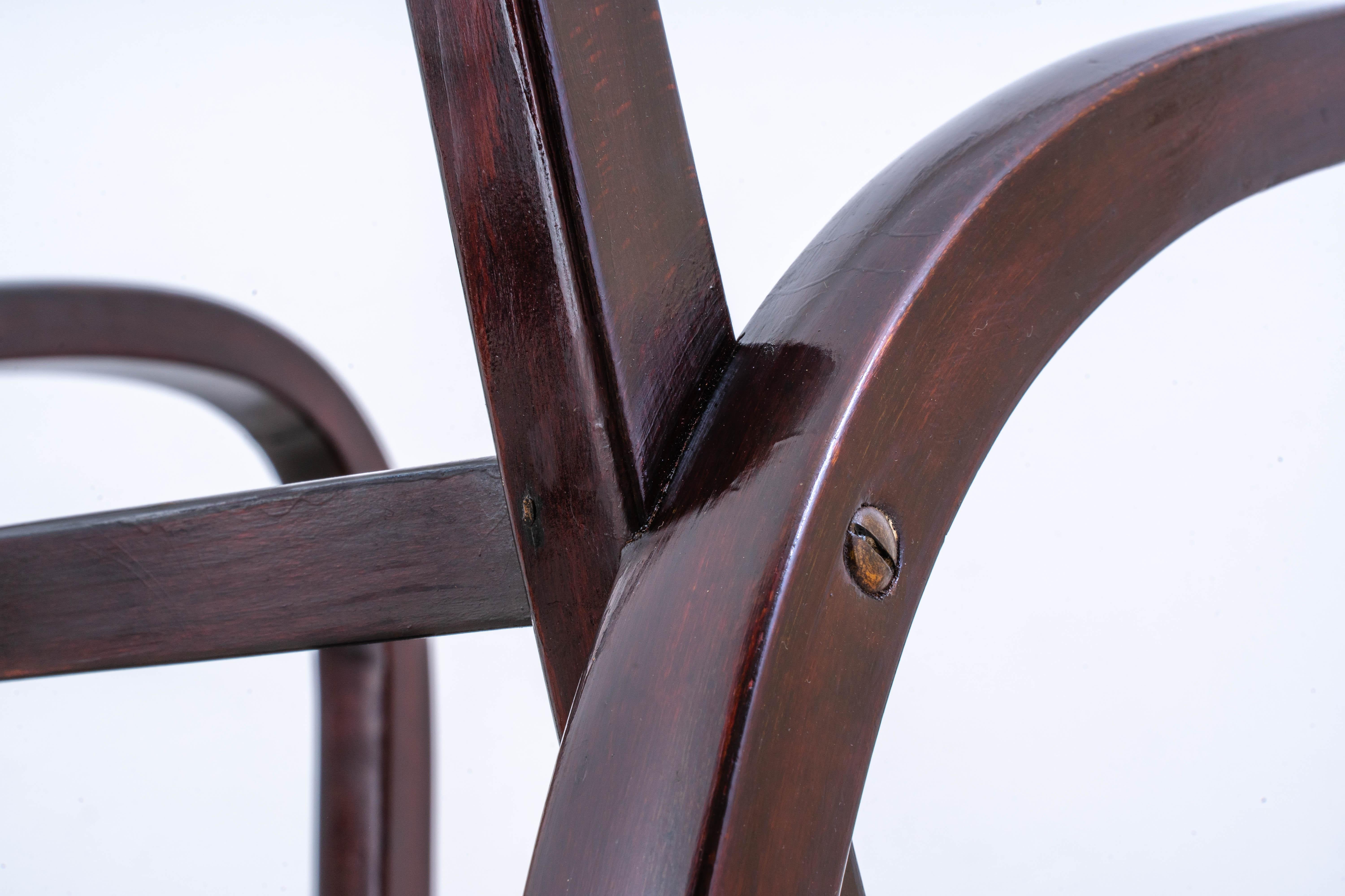 Thonet - Michael Thonet - Groupe de sièges (3) - No. 511 - Hêtre 9