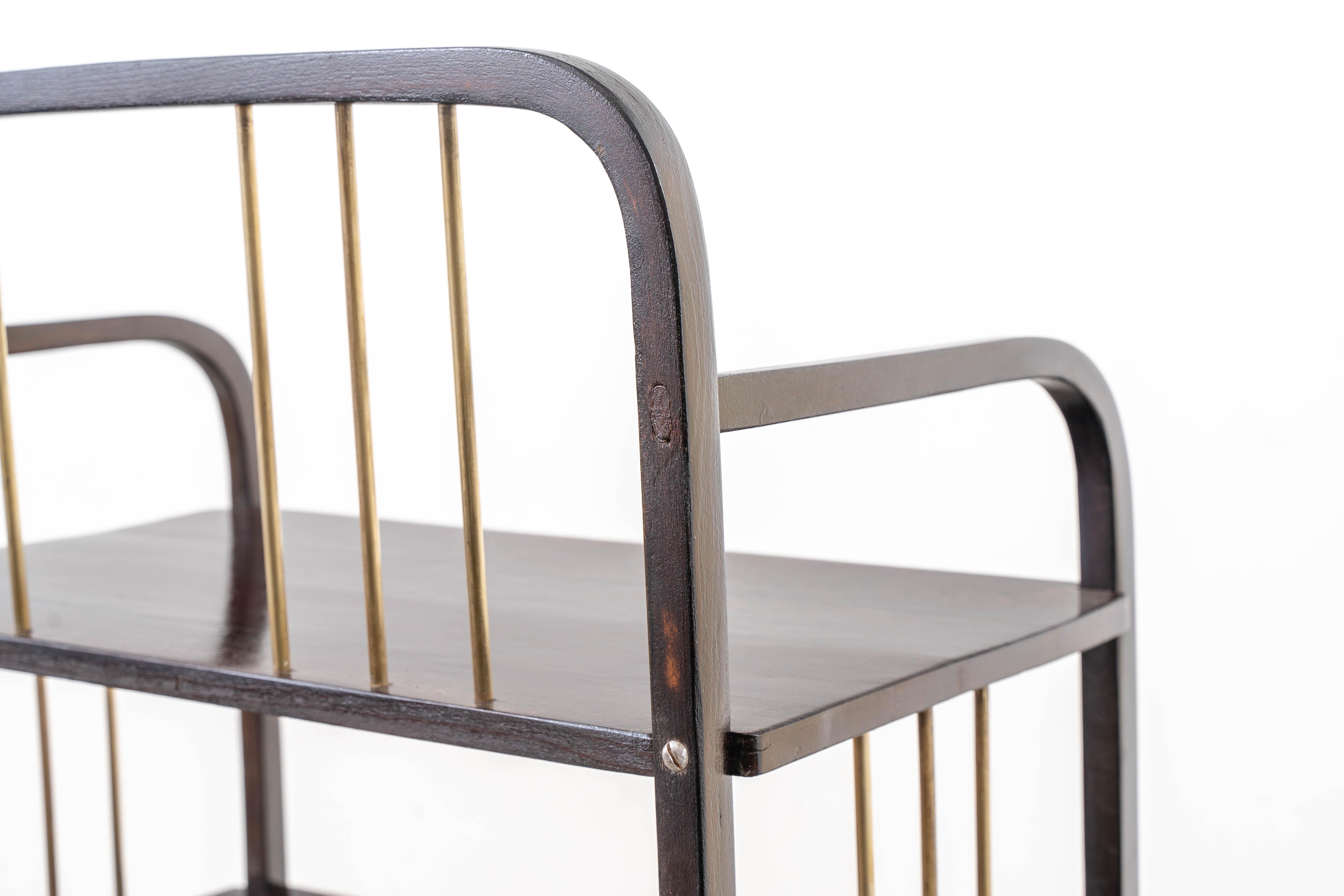 Inizio XX secolo Thonet - Michael Thonet - Scaffale - N. 42 - Beeche, ottone in vendita