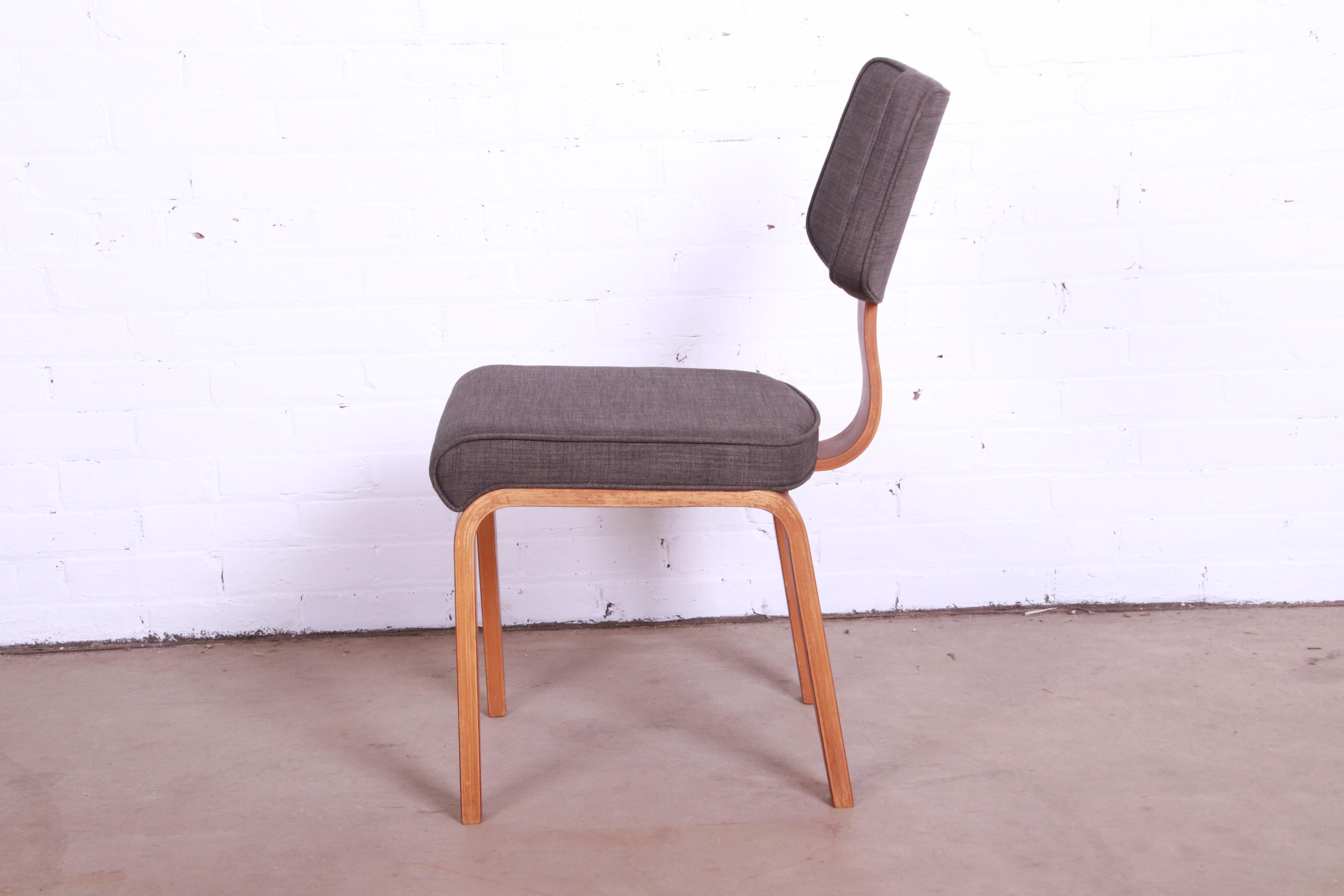 Thonet Mid-Century Modern Bentwood Desk Chair or Side Chair, 1950s 5