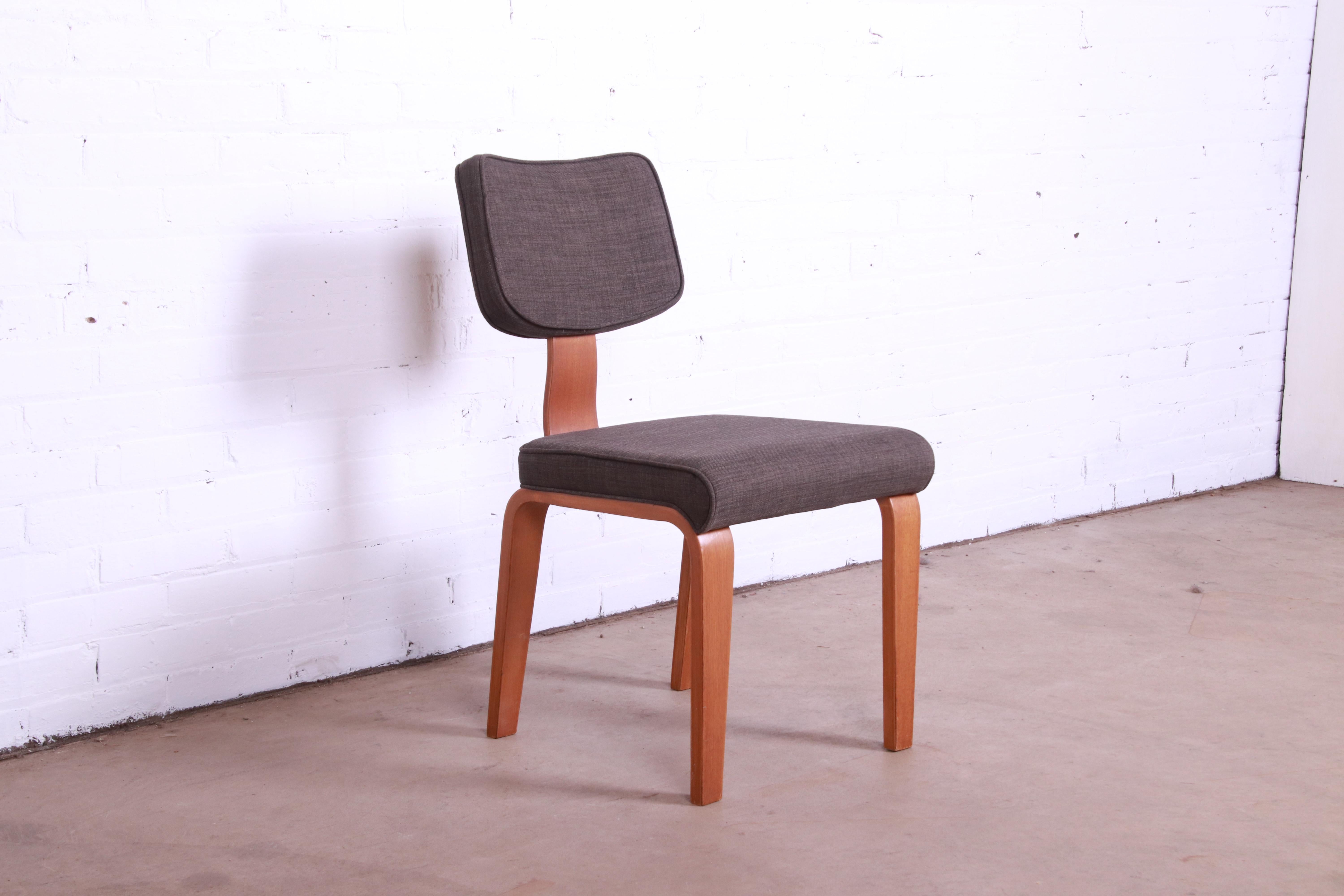 Thonet Mid-Century Modern Bentwood Desk Chair or Side Chair, 1950s 1