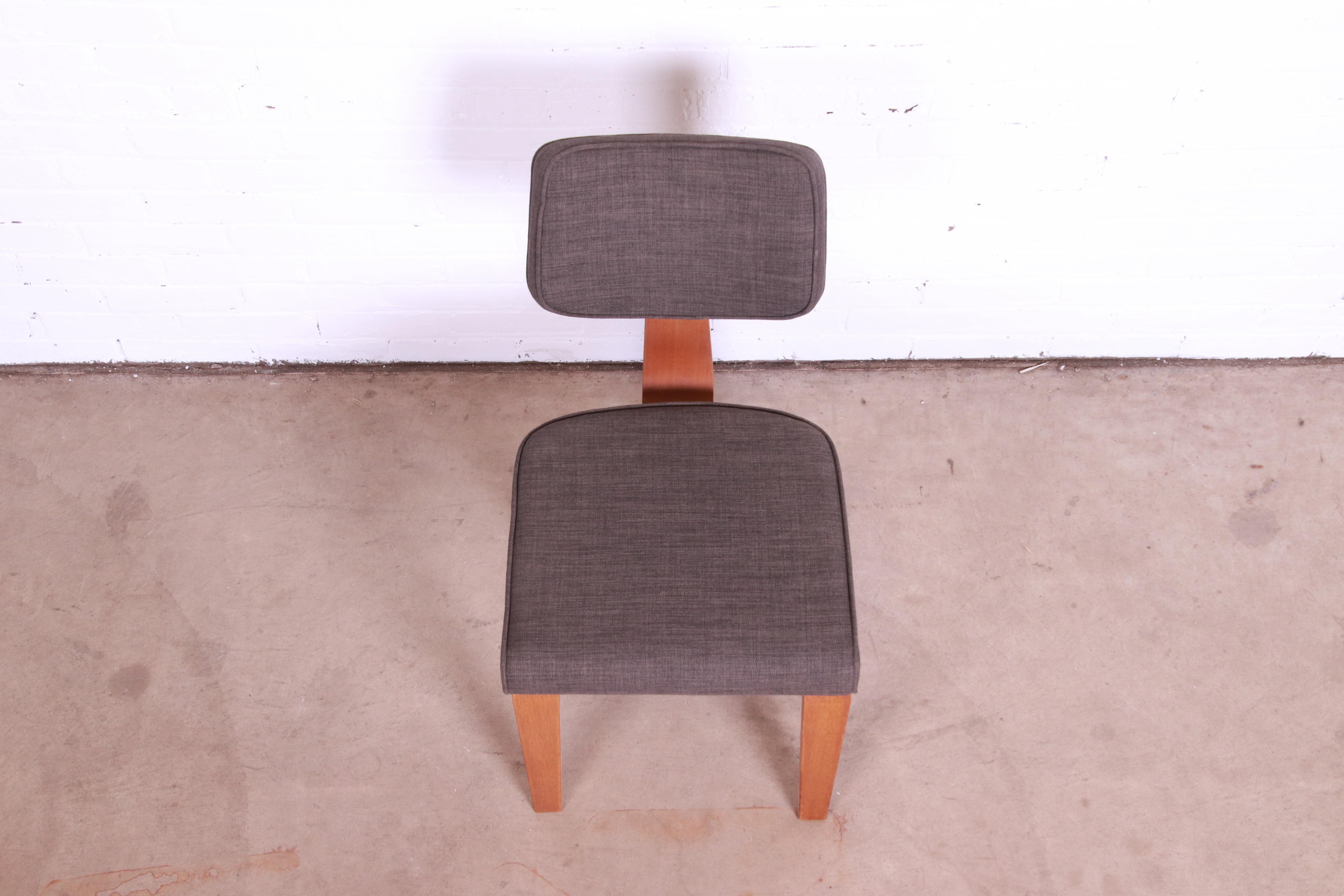 Thonet Mid-Century Modern Bentwood Desk Chair or Side Chair, 1950s 2