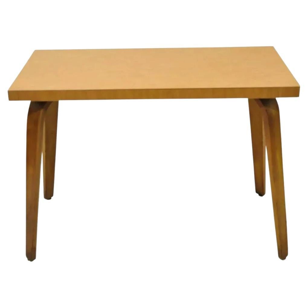 Thonet Tavolino da salotto rettangolare con piano in laminato con gambe in legno di bentwood del Mid Century Modern in vendita