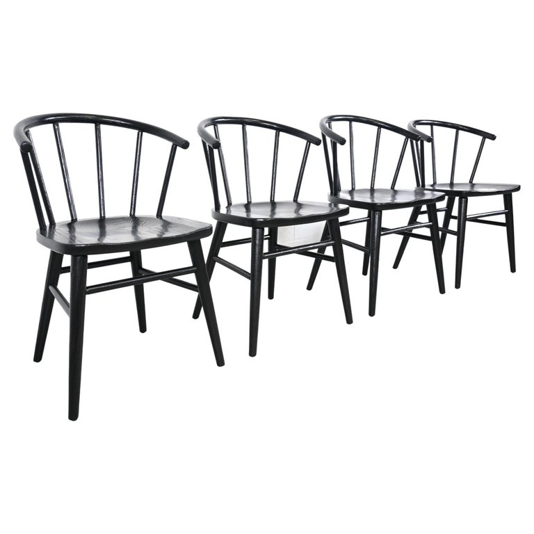 American Thonet Mid Century Modern Black Lacquered Spindle Back Chairs, Set of 4 For Sale