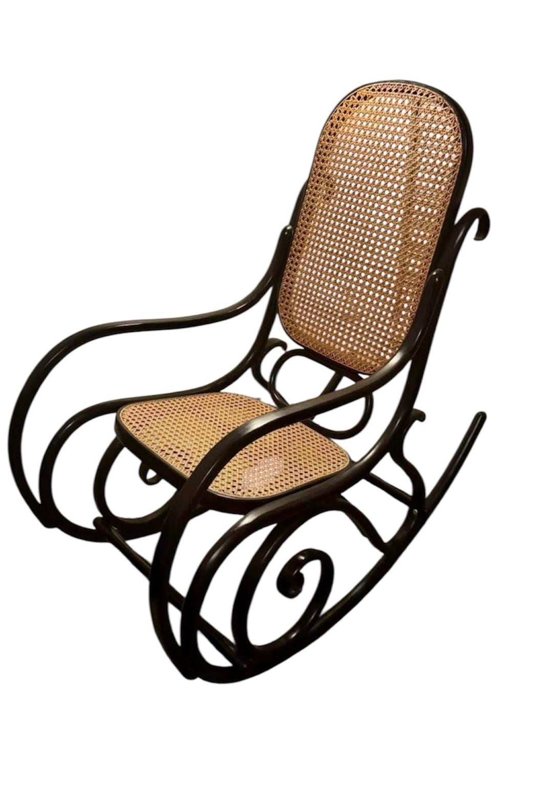 Thonet Model 10 Ebonized Black Bentwood Cane Rocking Chair In Good Condition For Sale In Stafford, TX