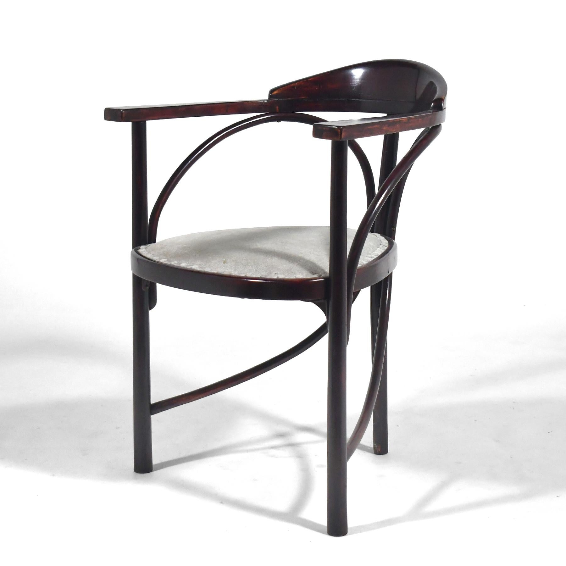 Sillón de tres patas Thonet Modelo 81 Austríaco en venta