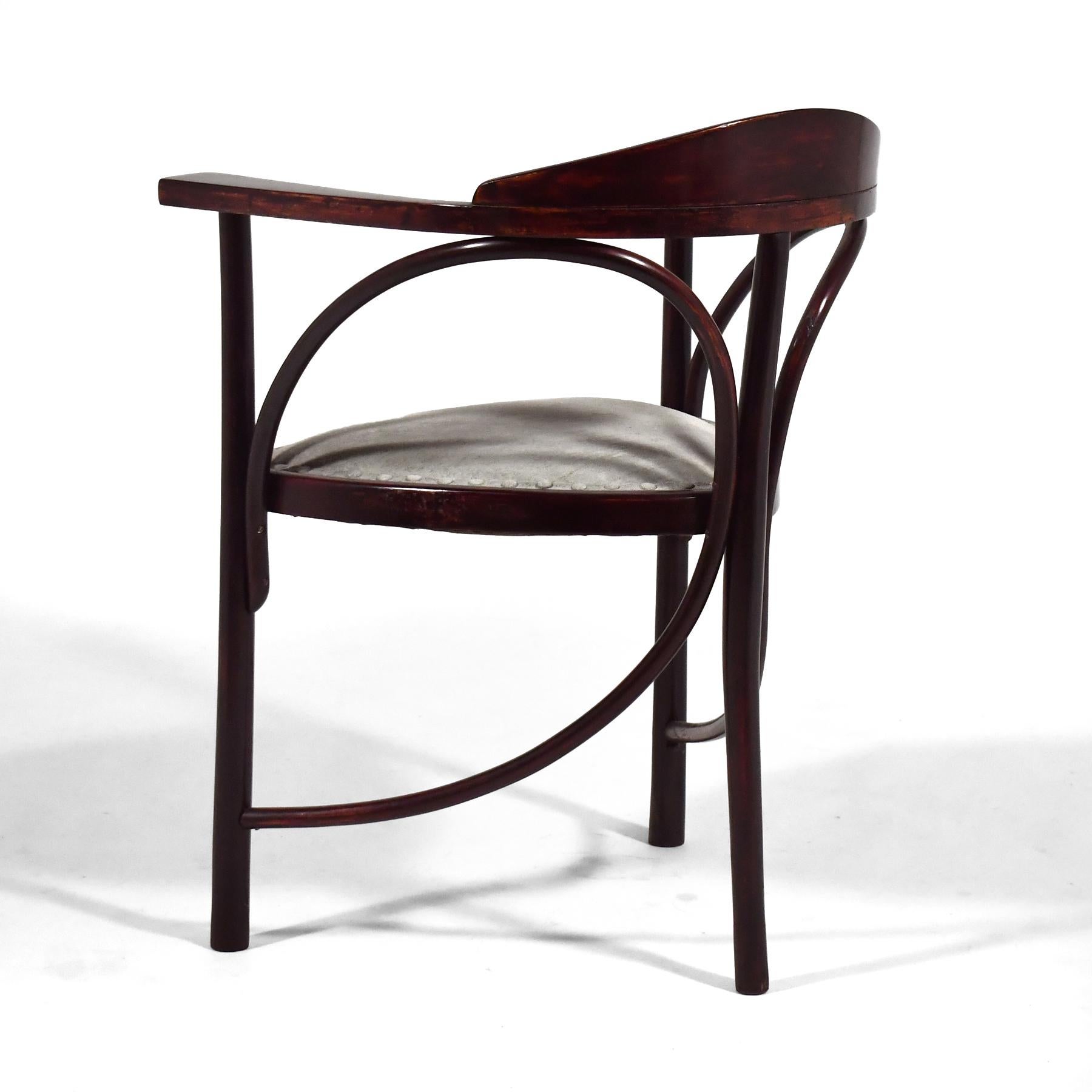 Sillón de tres patas Thonet Modelo 81 en Bueno estado para la venta en Highland, IN