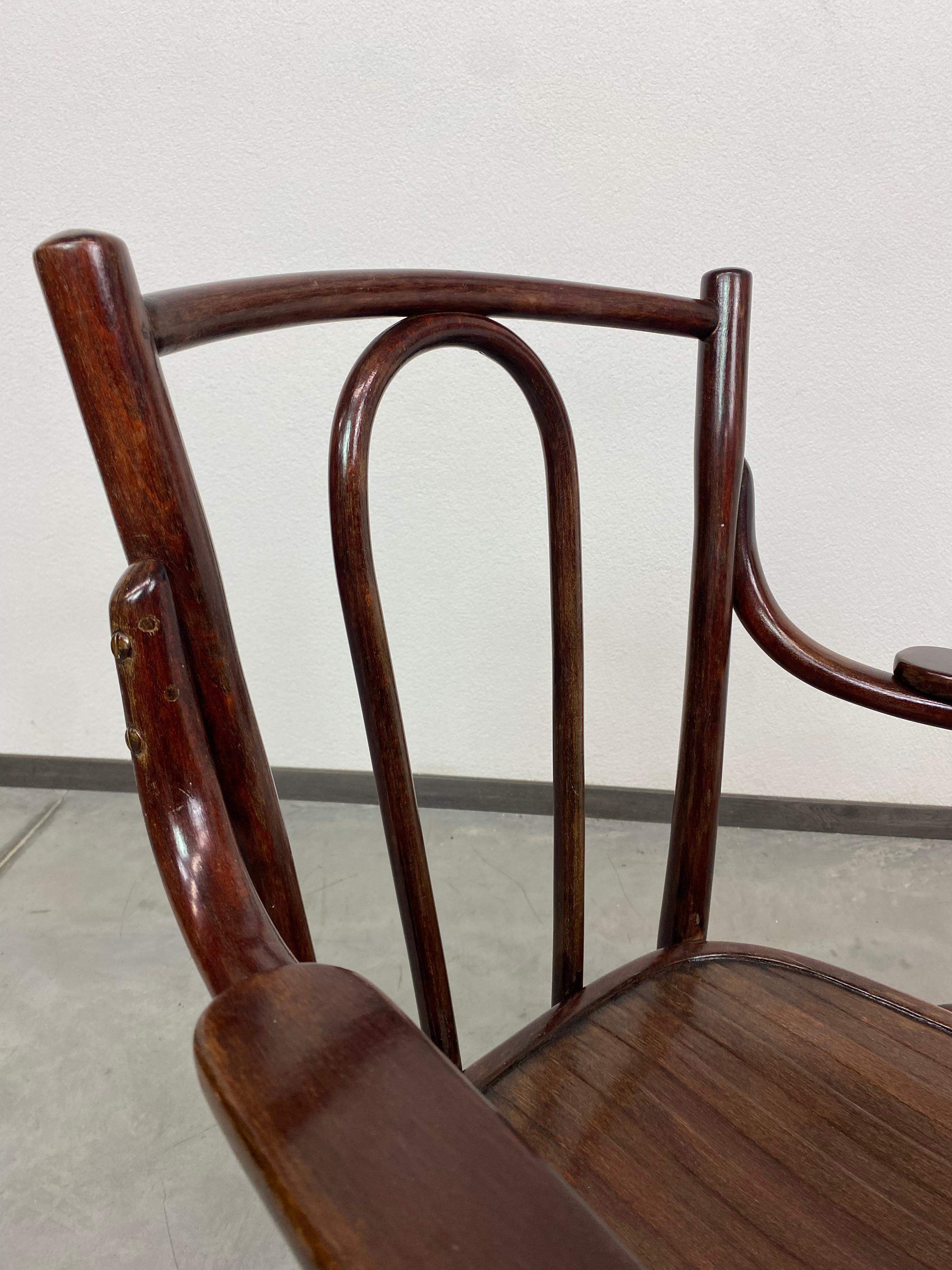 Thonet Mundus office chair no.56 In Good Condition For Sale In Banská Štiavnica, SK
