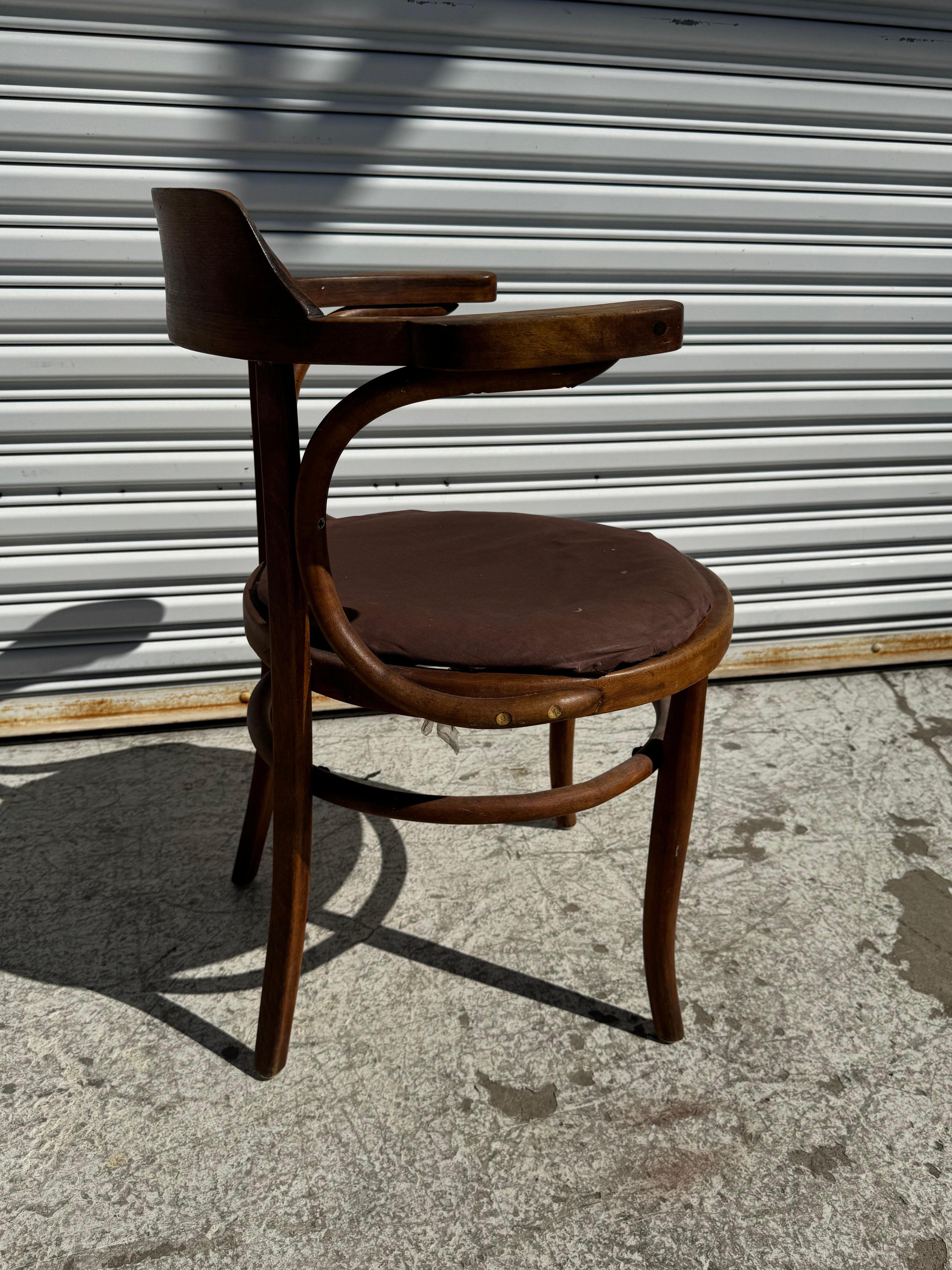 Bauhaus Poltrona in bengala in stile Thonet-Mundus in vendita