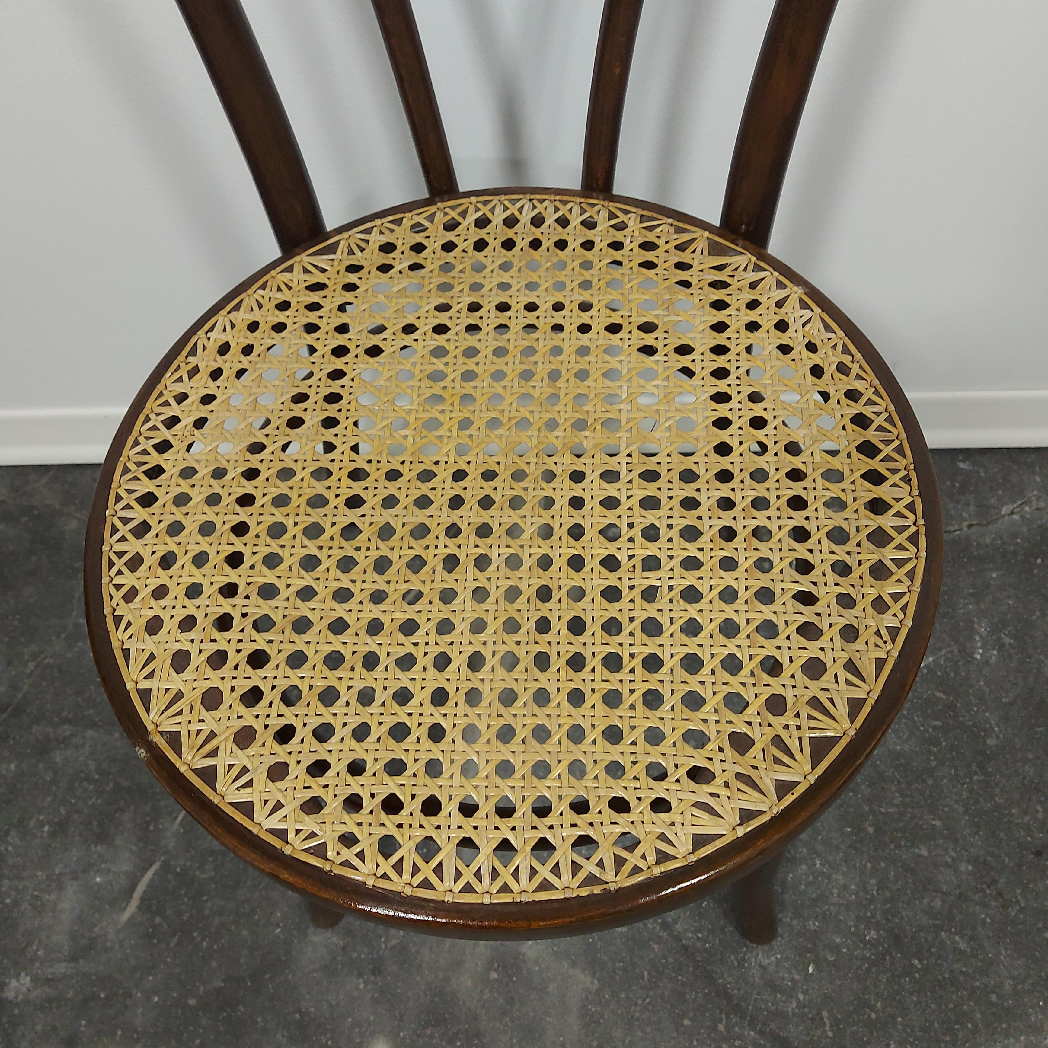 Thonet N.18 Beech and Vienna Straw Chair 1960s For Sale 7