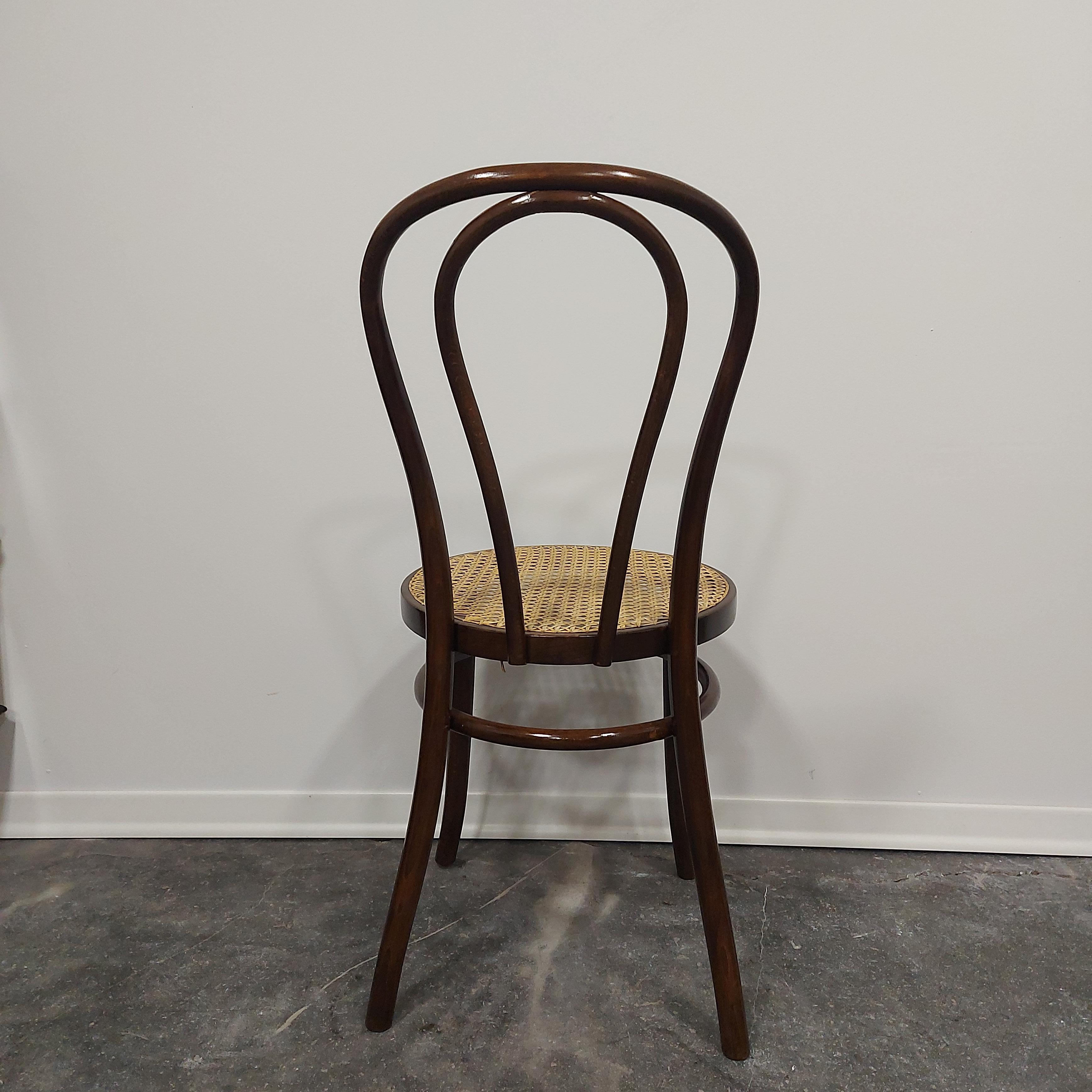 Thonet N.18 Beech and Vienna Straw Chair 1960s For Sale 1