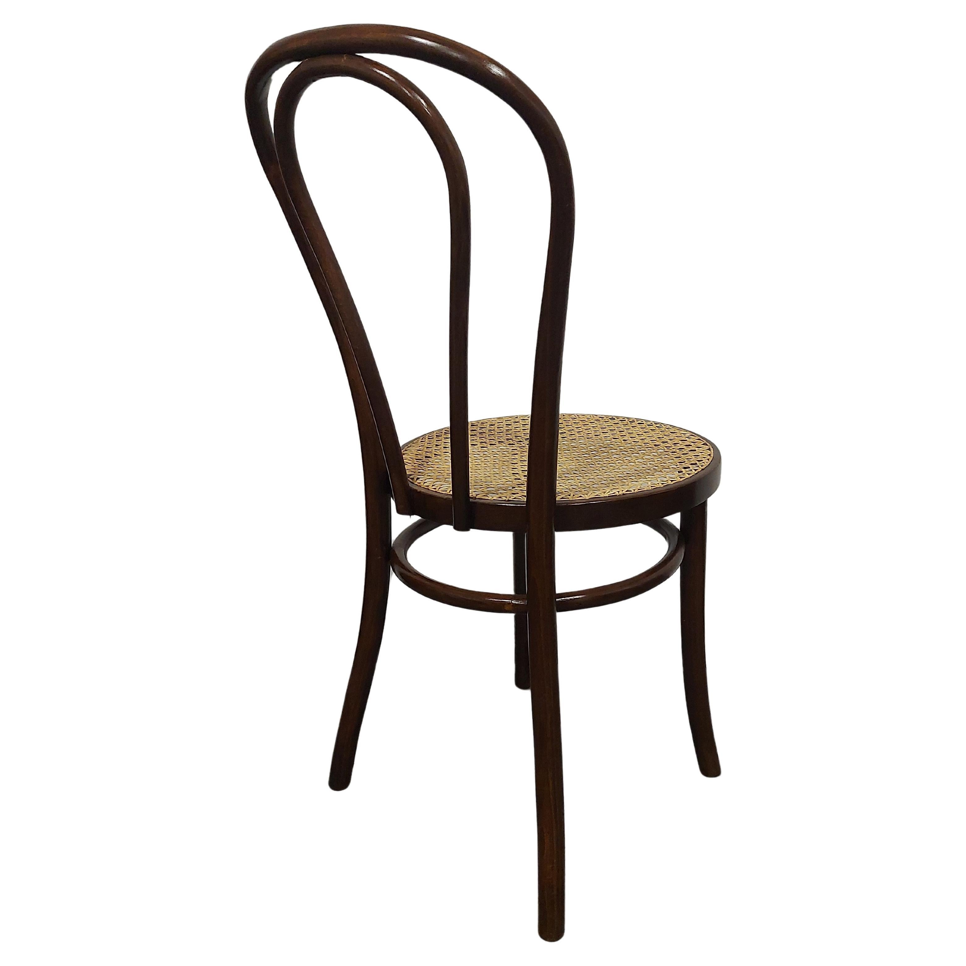 Thonet N.18 Beech and Vienna Straw Chair 1960s For Sale