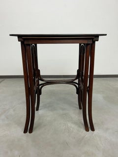 Thonet nesting tables