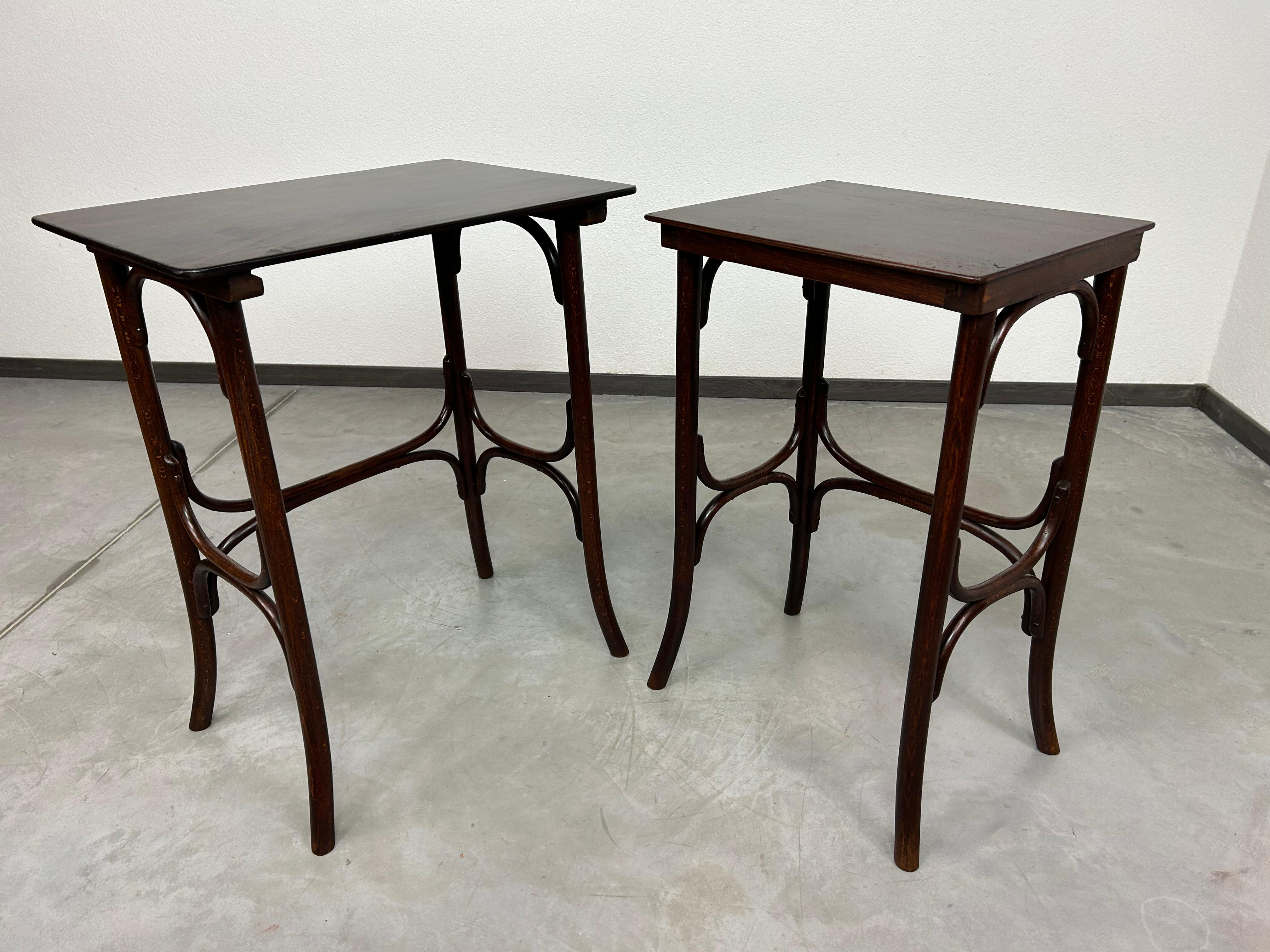 Thonet nesting tables For Sale 2
