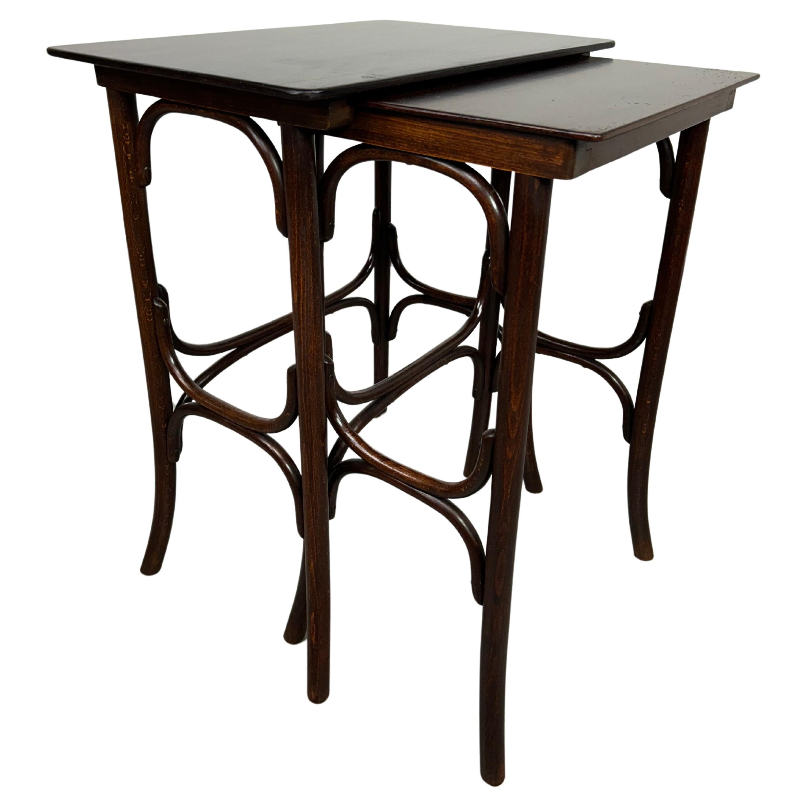 Thonet Verschachtelungstische