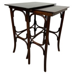 Mesas nido Thonet