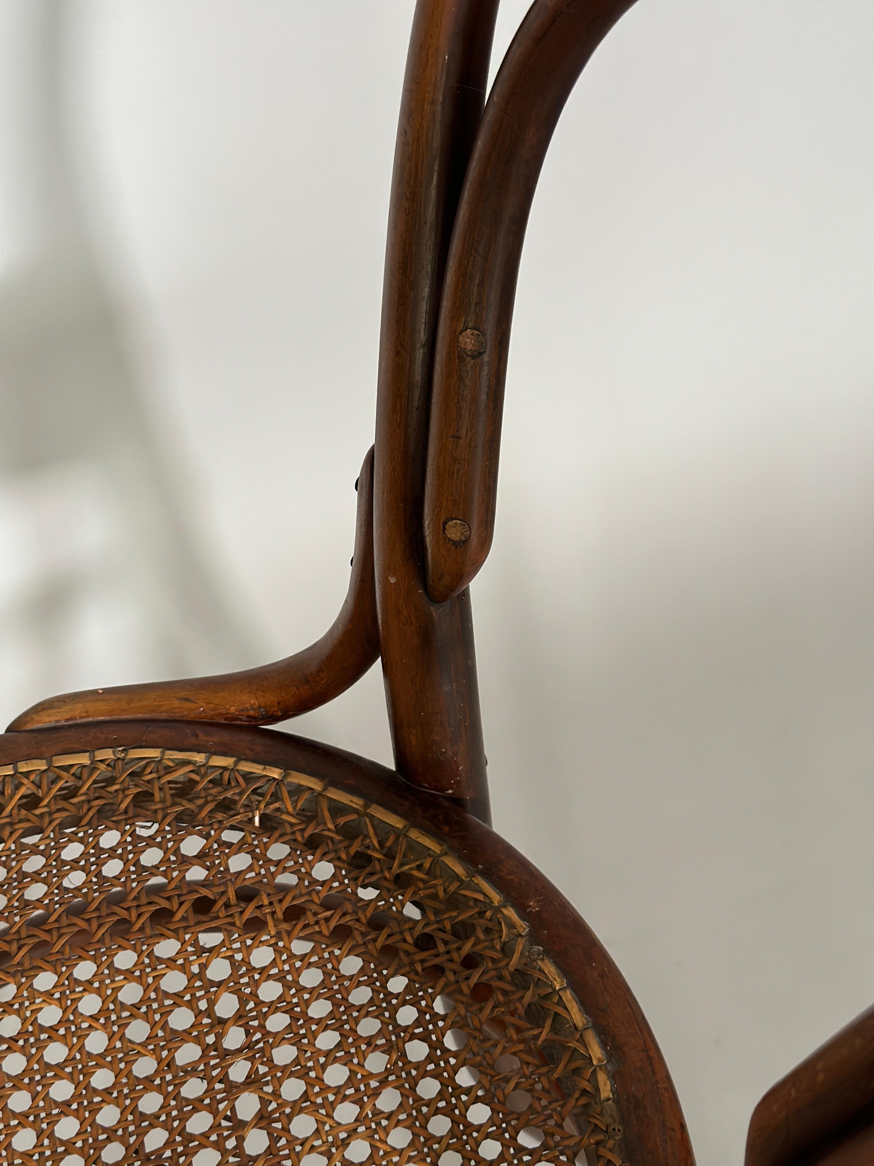 Early 20th Century Thonet No `14 Chair 1910 For Sale
