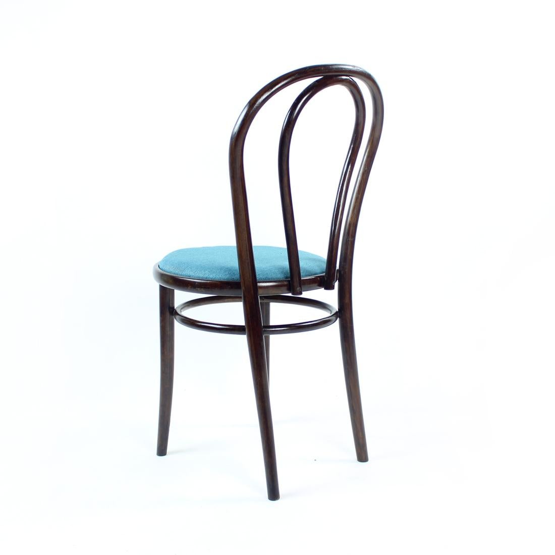 Thonet No. 16 Bistro Chair Model by Ton, Czechoslovakia 1960s For Sale 1