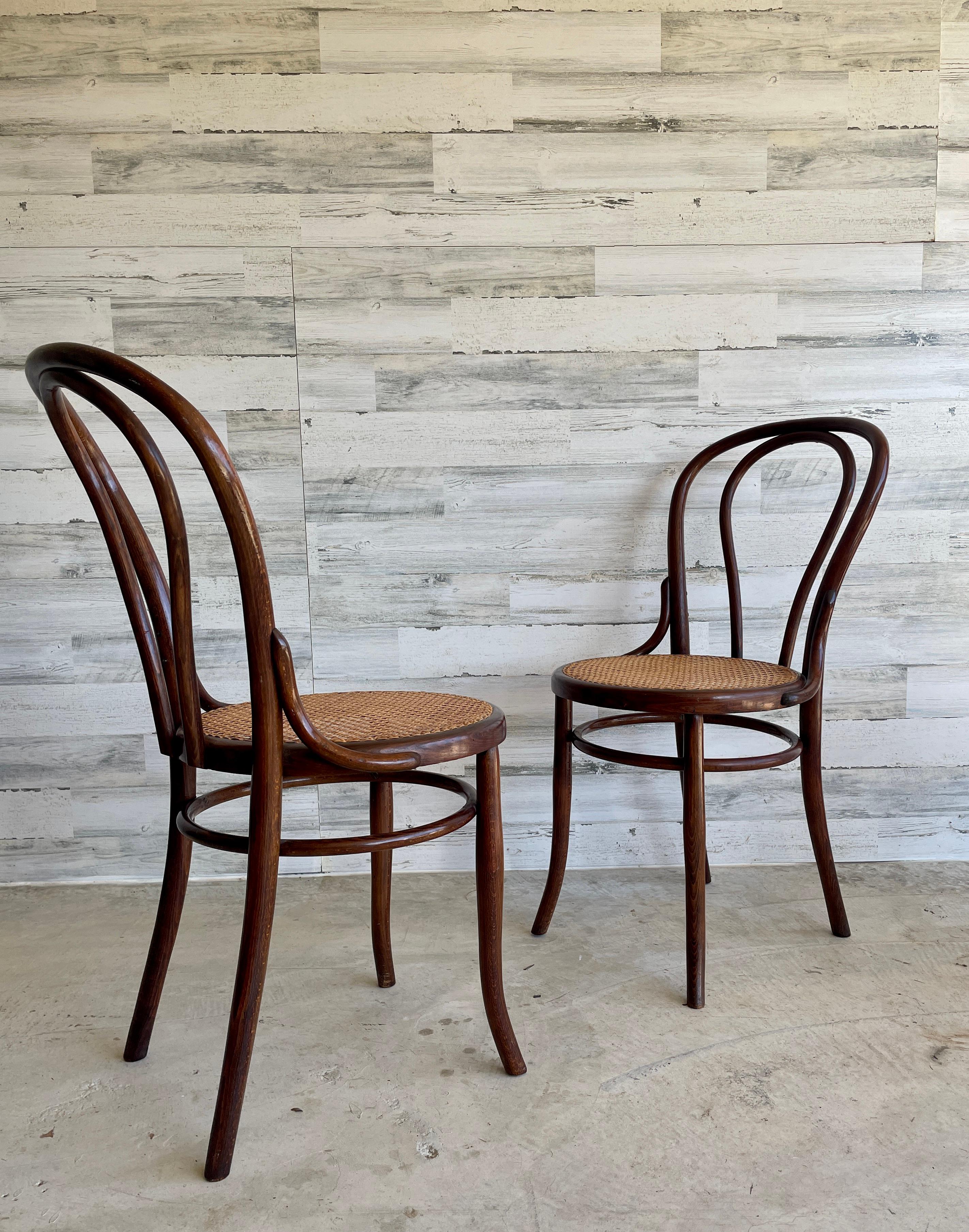 20th Century Thonet No 18 Cane & Bentwood Dining Chairs For Sale