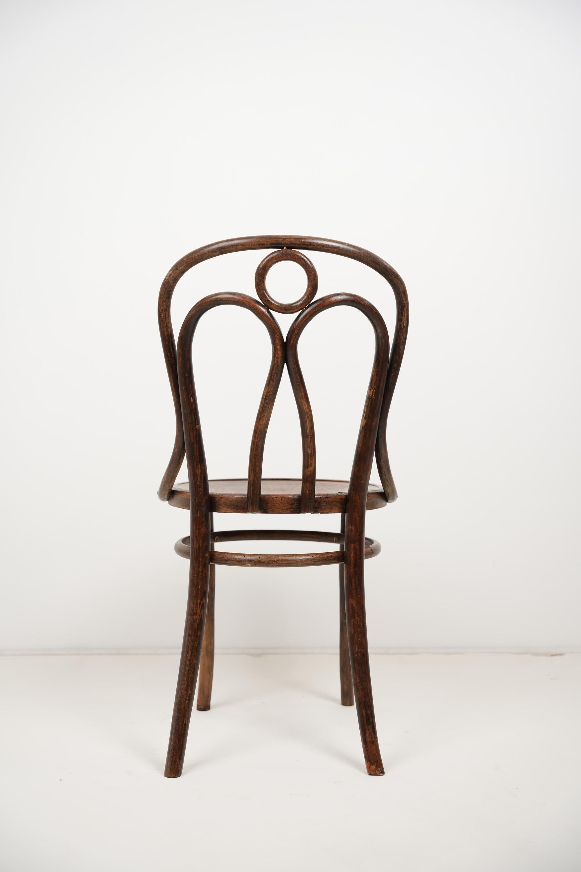 Austrian Thonet No 19 Chair 1900s For Sale