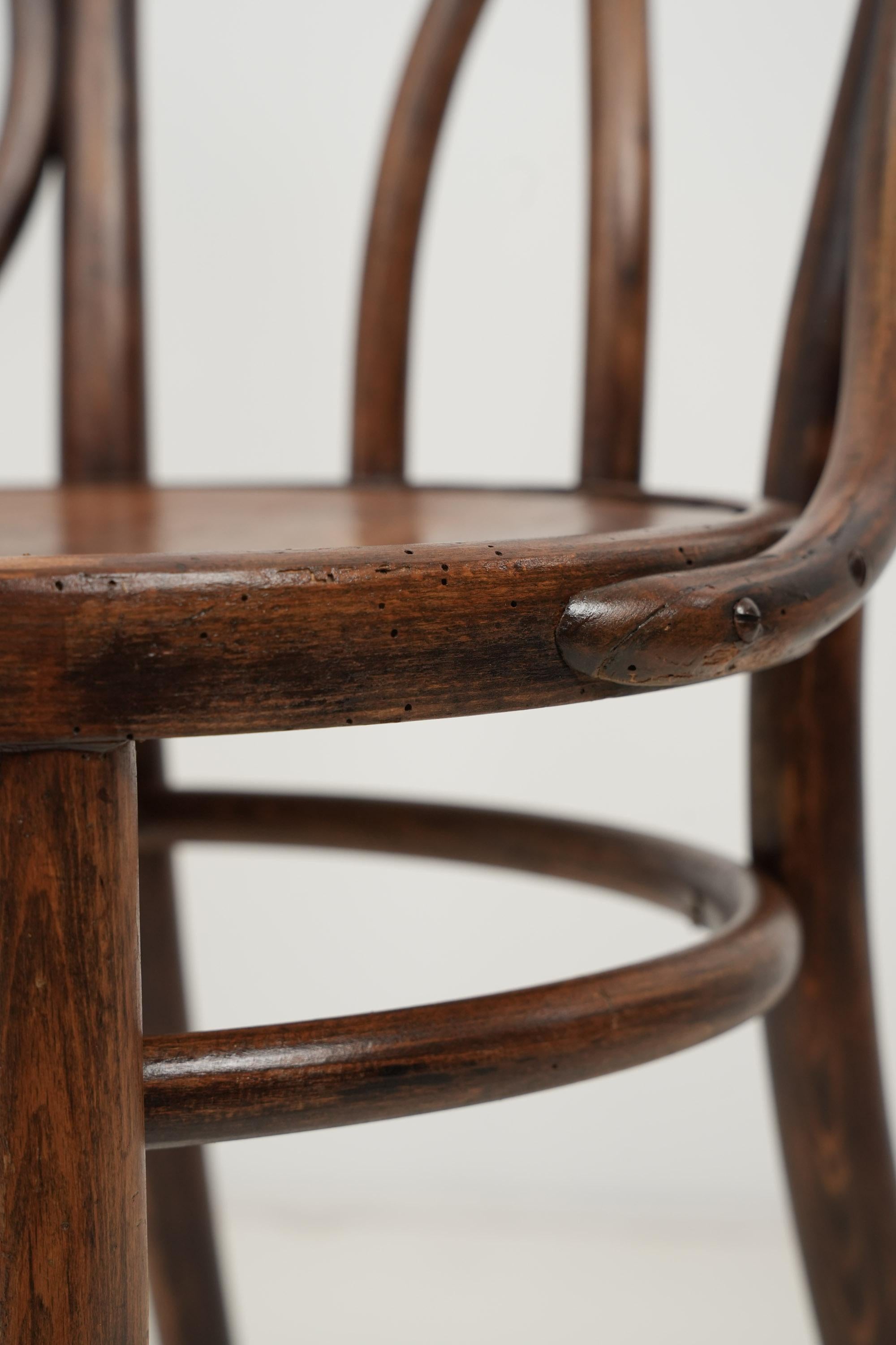 Bentwood Thonet No 19 Chair 1900s For Sale