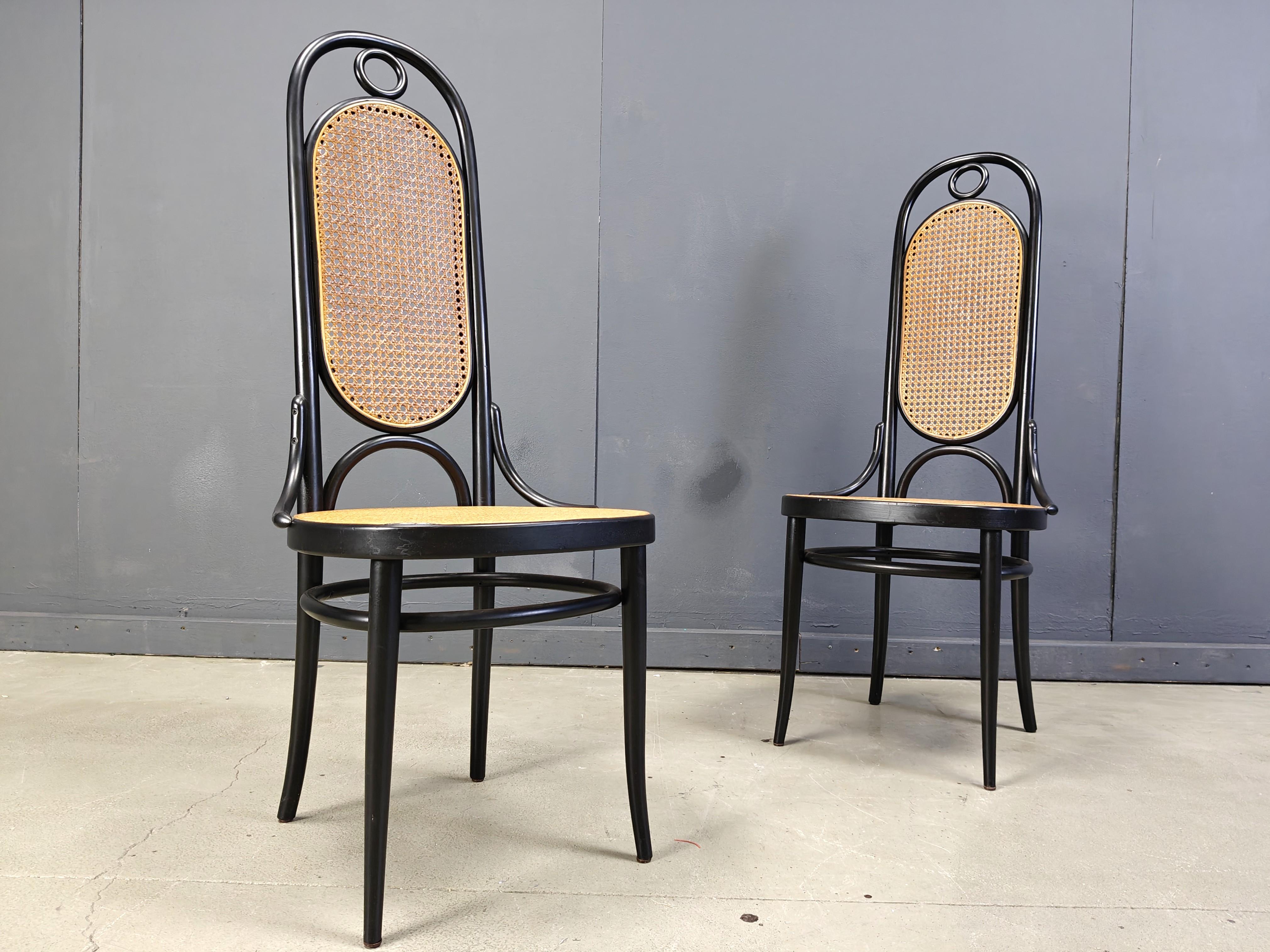 Sedie da pranzo Thonet n. 207 'Long Johns', set di 6, anni '80 In condizioni buone in vendita a Leuven, Vlaams Gewest