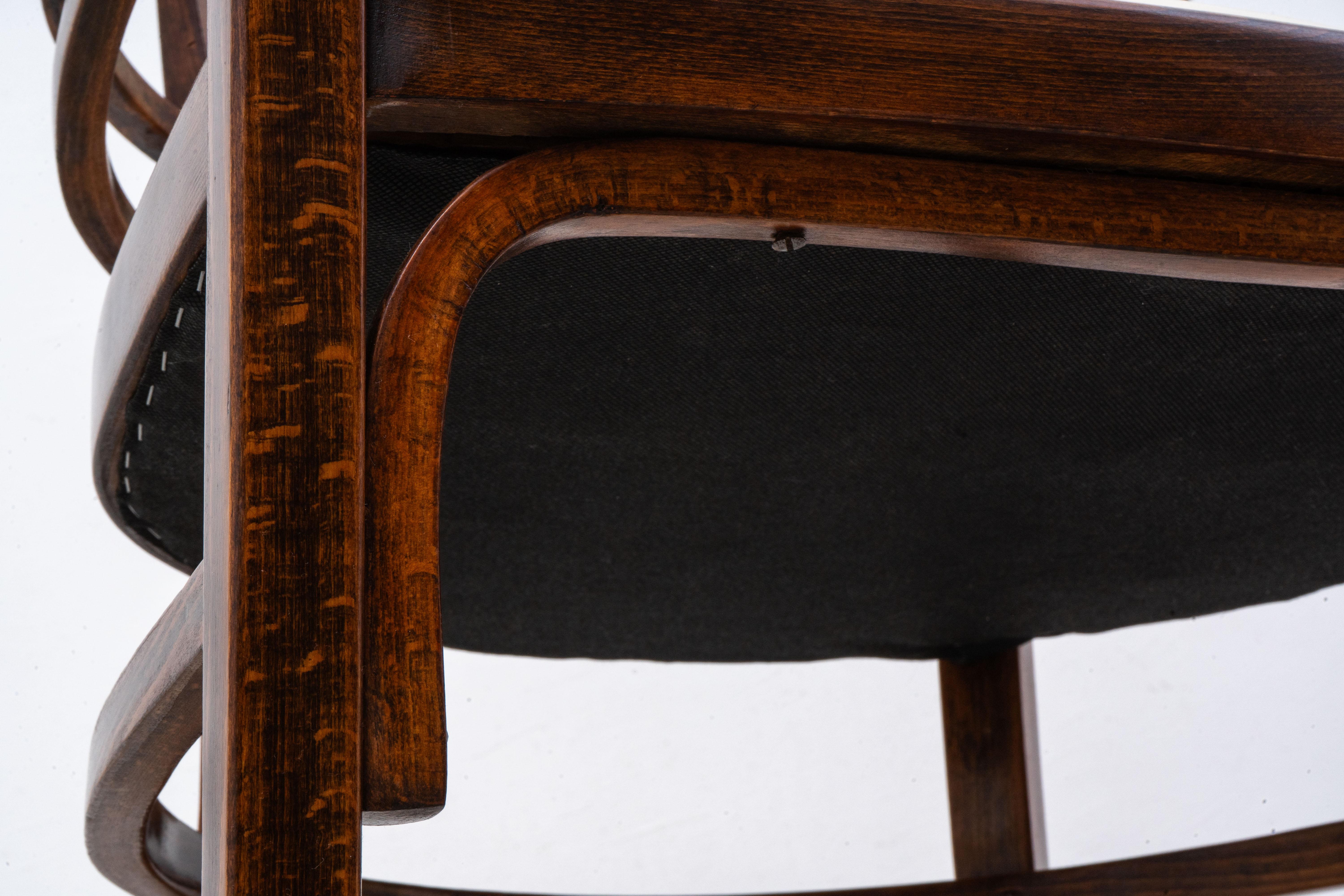 Thonet - Otto Wagner - Fauteuil (2) - No. 6514 - Hêtre, cuir en vente 7