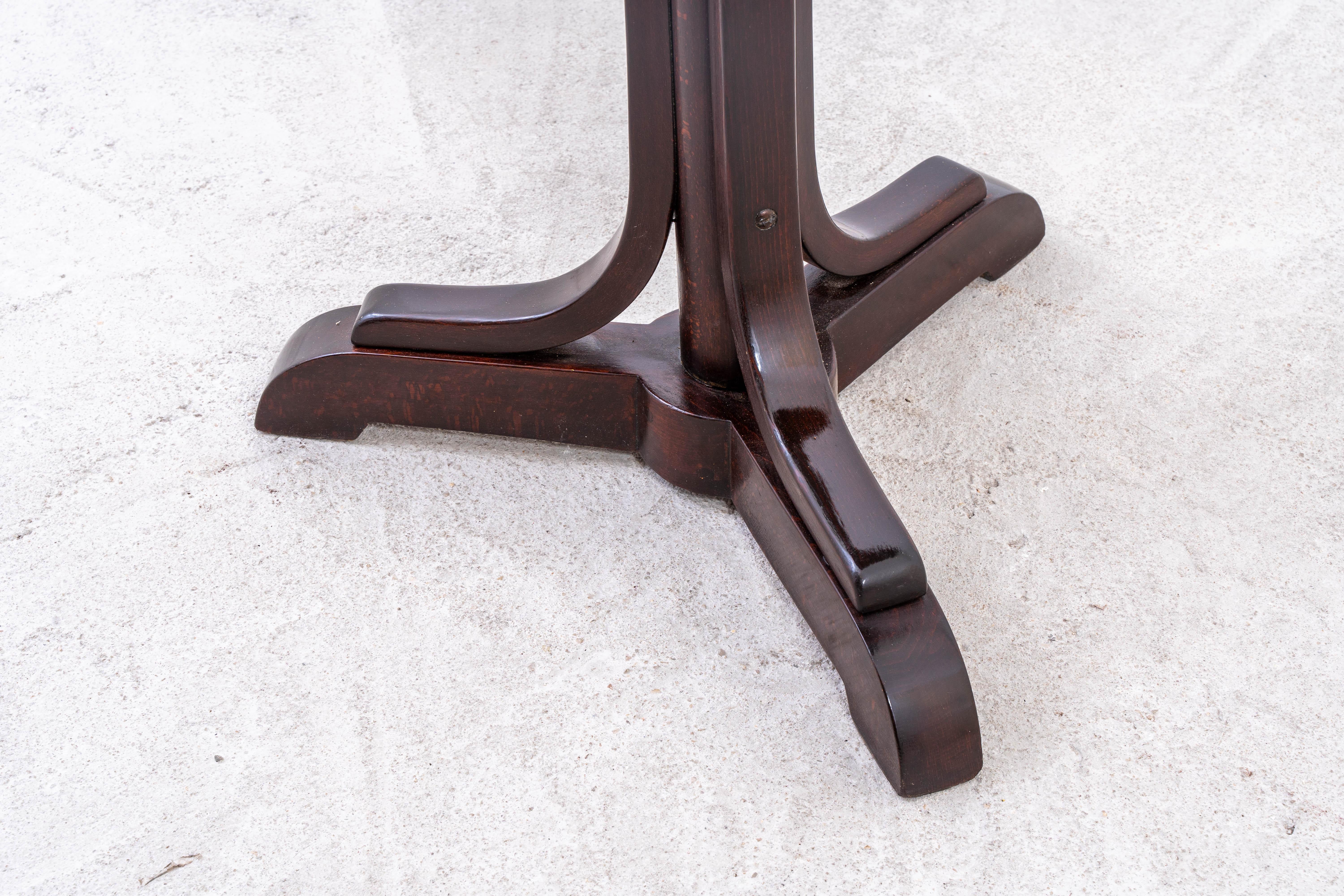Thonet – Otto Wagner – Beistelltisch – Buche (Frühes 20. Jahrhundert)