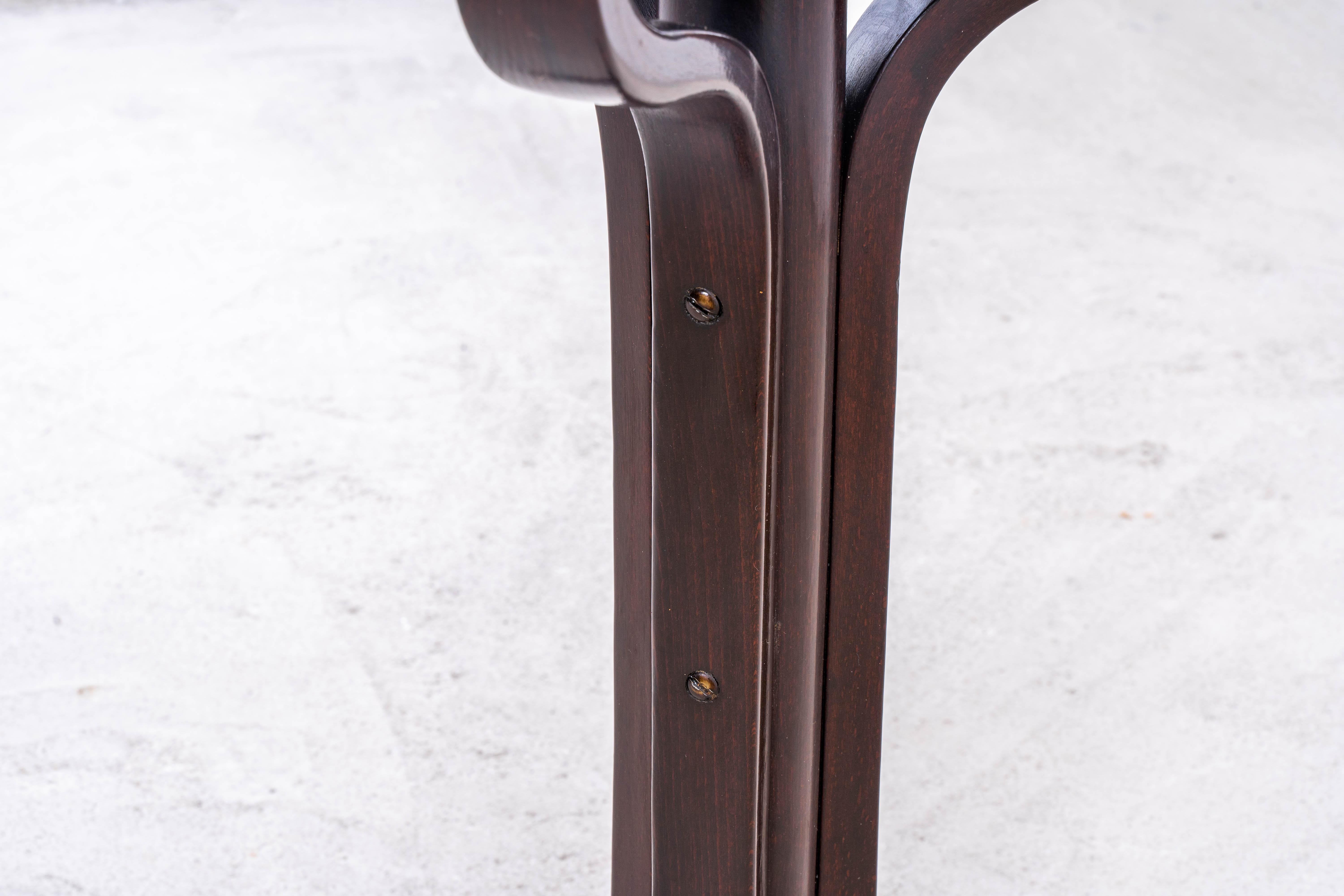 Thonet – Otto Wagner – Beistelltisch – Buche 3