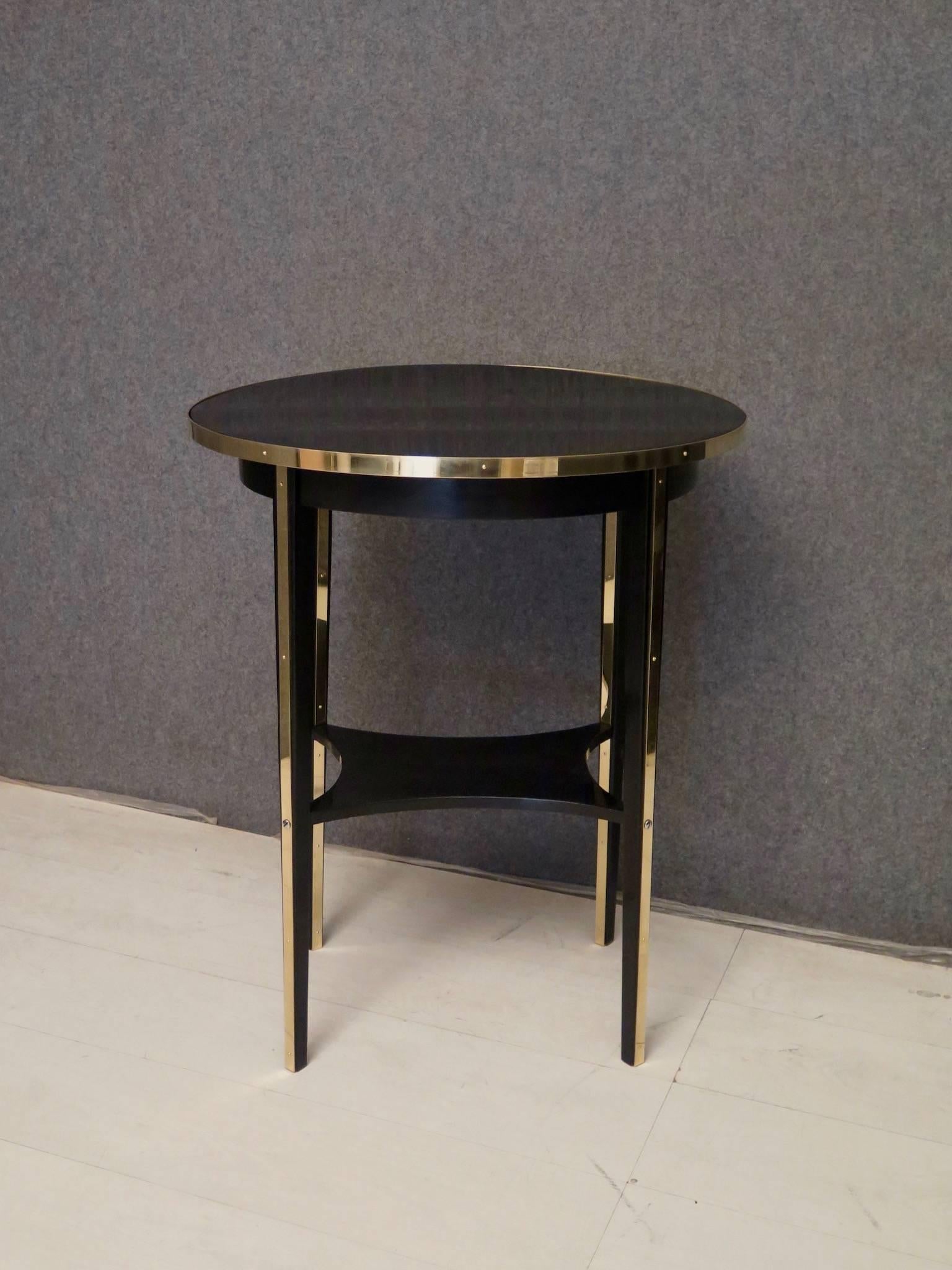 Thonet Oval Black Shellac and Brass Austrian Art Nouveau Side Table, 1910 6